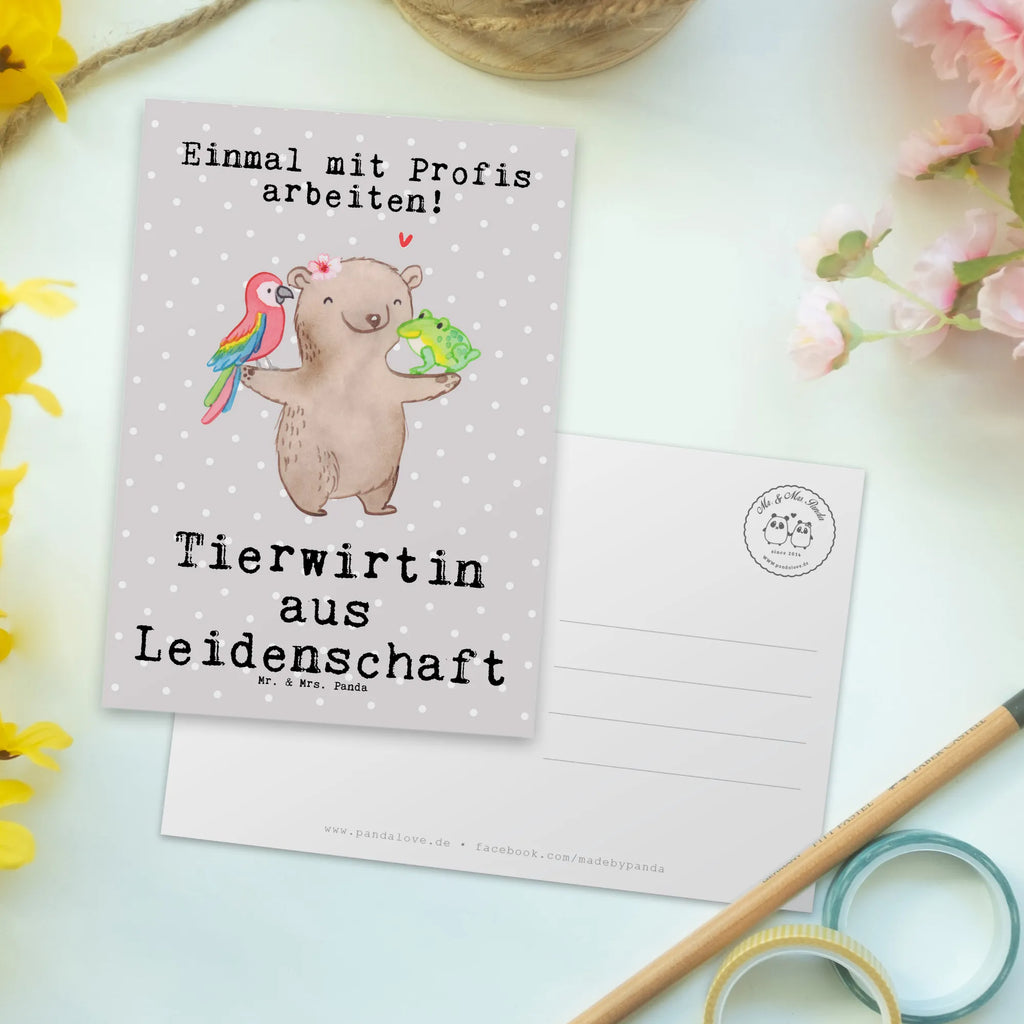 Postkarte Tierwirtin Leidenschaft Postkarte, Karte, Geschenkkarte, Grußkarte, Einladung, Ansichtskarte, Geburtstagskarte, Einladungskarte, Dankeskarte, Ansichtskarten, Einladung Geburtstag, Einladungskarten Geburtstag, Beruf, Ausbildung, Jubiläum, Abschied, Rente, Kollege, Kollegin, Geschenk, Schenken, Arbeitskollege, Mitarbeiter, Firma, Danke, Dankeschön, Landwirtin, Bäuerin, Tierwirtin, Agronomin, Farmerin, Bauernhof