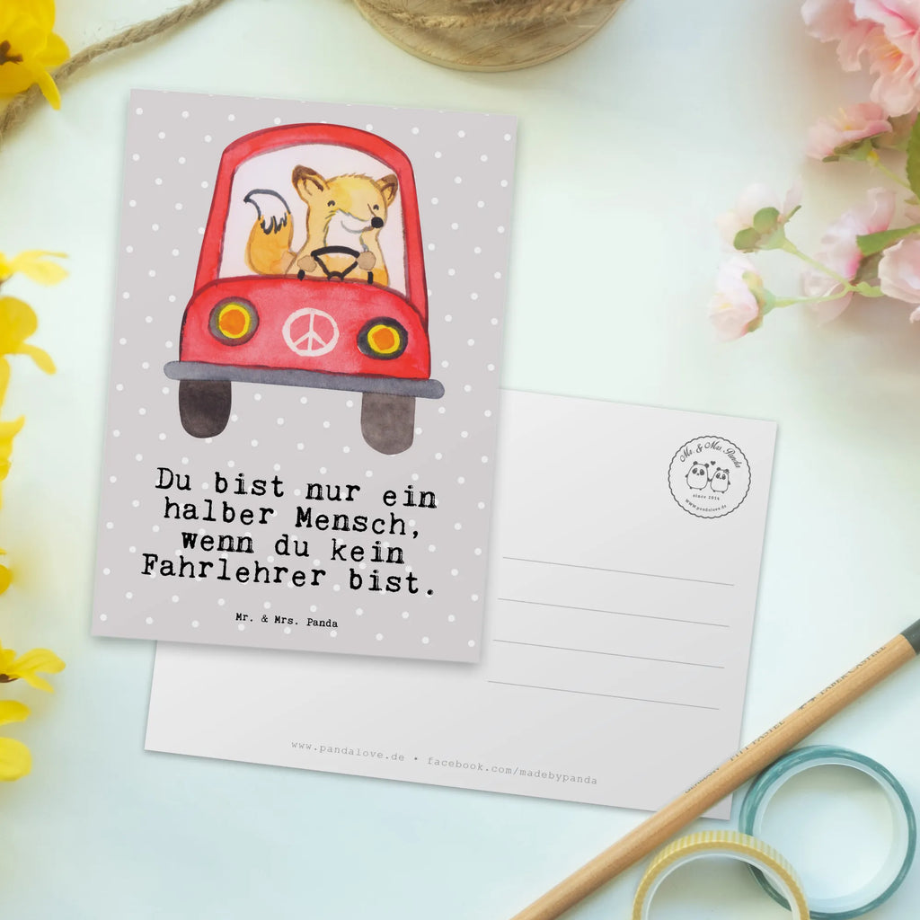 Postkarte Fahrlehrer mit Herz Postkarte, Karte, Geschenkkarte, Grußkarte, Einladung, Ansichtskarte, Geburtstagskarte, Einladungskarte, Dankeskarte, Ansichtskarten, Einladung Geburtstag, Einladungskarten Geburtstag, Beruf, Ausbildung, Jubiläum, Abschied, Rente, Kollege, Kollegin, Geschenk, Schenken, Arbeitskollege, Mitarbeiter, Firma, Danke, Dankeschön, Fahrlehrer, Fahrschule, Fahrschullehrer