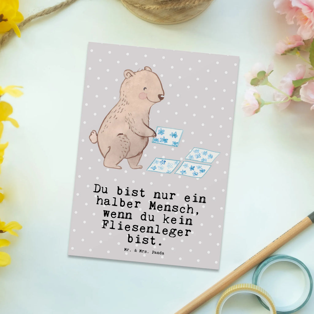 Postkarte Fliesenleger mit Herz Postkarte, Karte, Geschenkkarte, Grußkarte, Einladung, Ansichtskarte, Geburtstagskarte, Einladungskarte, Dankeskarte, Ansichtskarten, Einladung Geburtstag, Einladungskarten Geburtstag, Beruf, Ausbildung, Jubiläum, Abschied, Rente, Kollege, Kollegin, Geschenk, Schenken, Arbeitskollege, Mitarbeiter, Firma, Danke, Dankeschön, Fliesenleger, Gesellenprüfung, Fliesenlegermeister, Fliesenlegerbetrieb, Fliesenfachhandel, Handwerk