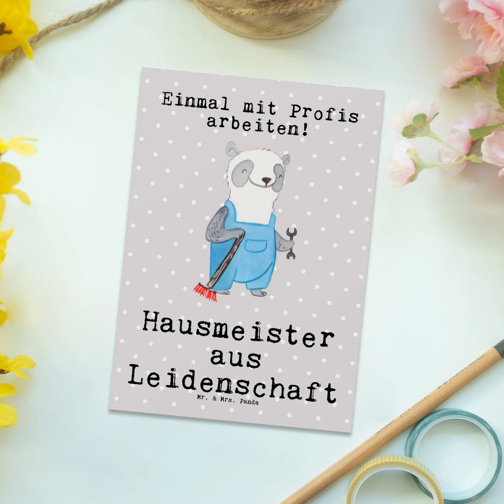 Postkarte Hausmeister Leidenschaft Postkarte, Karte, Geschenkkarte, Grußkarte, Einladung, Ansichtskarte, Geburtstagskarte, Einladungskarte, Dankeskarte, Ansichtskarten, Einladung Geburtstag, Einladungskarten Geburtstag, Beruf, Ausbildung, Jubiläum, Abschied, Rente, Kollege, Kollegin, Geschenk, Schenken, Arbeitskollege, Mitarbeiter, Firma, Danke, Dankeschön, Hausmeister, Concierge, Hausverwalter, Facility Manager