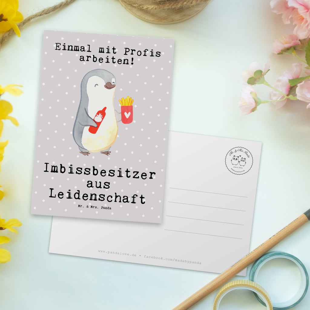 Postkarte Imbissbesitzer aus Leidenschaft Postkarte, Karte, Geschenkkarte, Grußkarte, Einladung, Ansichtskarte, Geburtstagskarte, Einladungskarte, Dankeskarte, Ansichtskarten, Einladung Geburtstag, Einladungskarten Geburtstag, Beruf, Ausbildung, Jubiläum, Abschied, Rente, Kollege, Kollegin, Geschenk, Schenken, Arbeitskollege, Mitarbeiter, Firma, Danke, Dankeschön, Imbissbesitzer, Imbissverkäufer, Pommesverkäufer, Pommesliebe