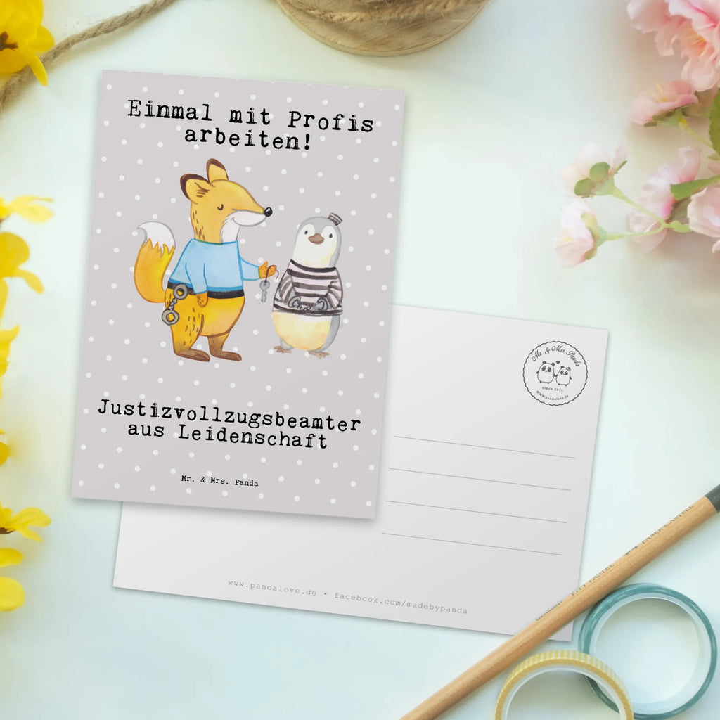 Postkarte Justizvollzugsbeamter aus Leidenschaft Postkarte, Karte, Geschenkkarte, Grußkarte, Einladung, Ansichtskarte, Geburtstagskarte, Einladungskarte, Dankeskarte, Ansichtskarten, Einladung Geburtstag, Einladungskarten Geburtstag, Beruf, Ausbildung, Jubiläum, Abschied, Rente, Kollege, Kollegin, Geschenk, Schenken, Arbeitskollege, Mitarbeiter, Firma, Danke, Dankeschön, Gefängniswärter, Justizvollzugsbeamter