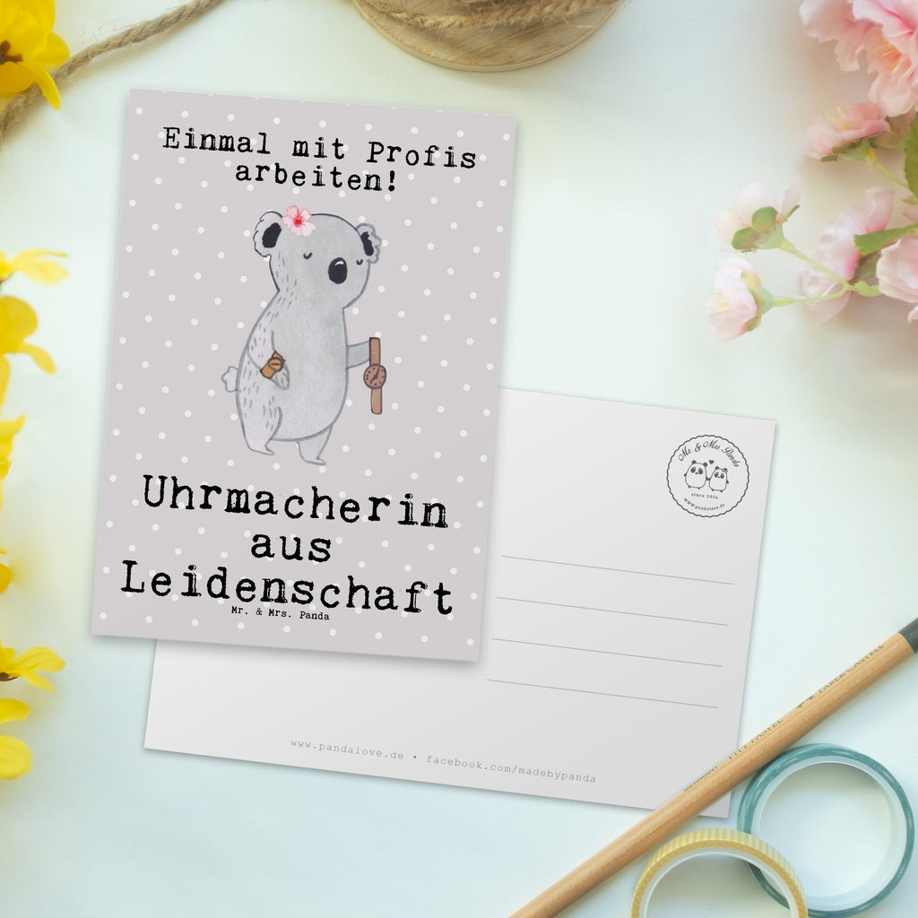 Postkarte Uhrmacherin aus Leidenschaft Postkarte, Karte, Geschenkkarte, Grußkarte, Einladung, Ansichtskarte, Geburtstagskarte, Einladungskarte, Dankeskarte, Ansichtskarten, Einladung Geburtstag, Einladungskarten Geburtstag, Beruf, Ausbildung, Jubiläum, Abschied, Rente, Kollege, Kollegin, Geschenk, Schenken, Arbeitskollege, Mitarbeiter, Firma, Danke, Dankeschön