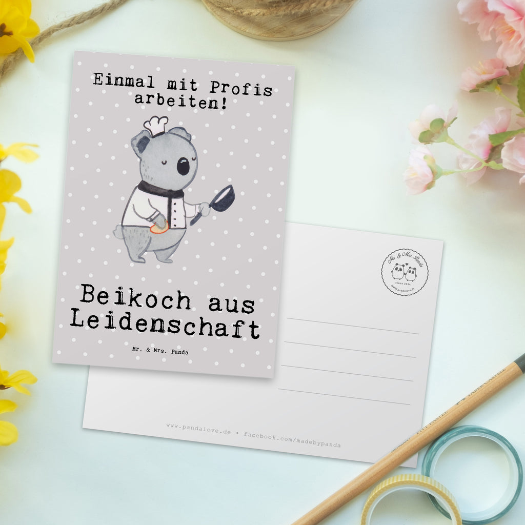 Postkarte Beikoch aus Leidenschaft Postkarte, Karte, Geschenkkarte, Grußkarte, Einladung, Ansichtskarte, Geburtstagskarte, Einladungskarte, Dankeskarte, Ansichtskarten, Einladung Geburtstag, Einladungskarten Geburtstag, Beruf, Ausbildung, Jubiläum, Abschied, Rente, Kollege, Kollegin, Geschenk, Schenken, Arbeitskollege, Mitarbeiter, Firma, Danke, Dankeschön, Beikoch, Spülhilfe, Hilfskoch, Jungkoch, Küchenhilfe, Gastronomie, Restaurant, Koch