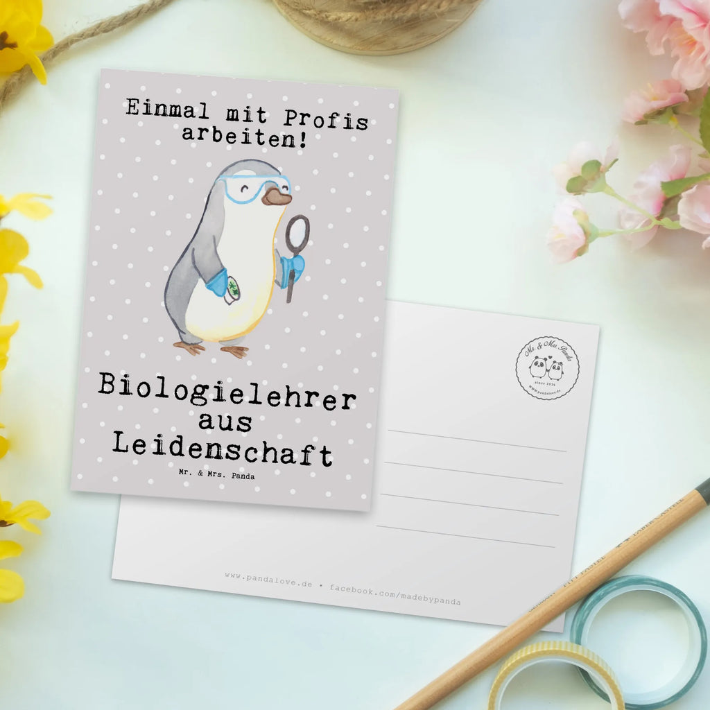 Postkarte Biologielehrer Leidenschaft Postkarte, Karte, Geschenkkarte, Grußkarte, Einladung, Ansichtskarte, Geburtstagskarte, Einladungskarte, Dankeskarte, Ansichtskarten, Einladung Geburtstag, Einladungskarten Geburtstag, Beruf, Ausbildung, Jubiläum, Abschied, Rente, Kollege, Kollegin, Geschenk, Schenken, Arbeitskollege, Mitarbeiter, Firma, Danke, Dankeschön, Biologielehrer, Biolehrer, Biounterricht, Biologie, Schule, Grundschule