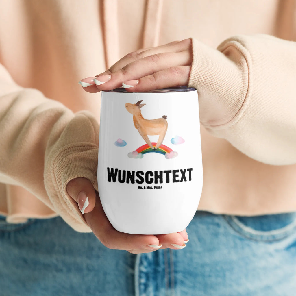 Personalisierter Weinbecher Lama Regenbogen Personalisierter Weinbecher, Personalisierter Glühwein Becher, Heißgetränke, Personalisierter Trinkbecher, Personalisierter Weinkelch, Personalisiertes Weingläser, hochwertiger Weinbecher, Weinbecher Reisen, Weinbecher unterwegs, Personalisertes Sommerglas, mit Namen, Wunschtext, Personalisierung, selbst bedrucken, Personalisiertes Weinglas, Lama, Alpaka, Lamas, Regenbogen, Haters gonna hate, Haters, Selbstständig, Außenseiter, Schule, Abi, Hobby, Wolkenland, Freiheit