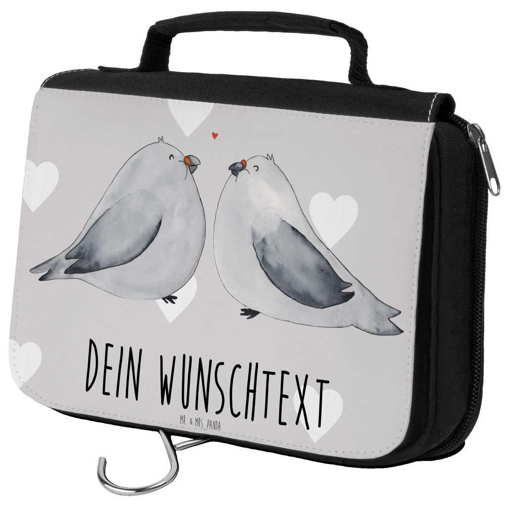 Personalisierter Kulturbeutel Turteltauben Liebe Personalisierter Kulturbeutel, Personalisierte Waschtasche, Personalisierte Kosmetiktasche, Damen, Herren, Personalisierte Aufbewahrungstasche, Personalisierte Schminktasche, Personalisierter Kosmetikbeutel, Personalisierter Organizer, Personalisierte Kulturtasche, Personalisierte Schminkutensil, Personalisierung, Wunschtext, Wunschname, Selbst bedrucken, Kulturbeutel mit Namen, Liebe, Partner, Freund, Freundin, Ehemann, Ehefrau, Heiraten, Verlobung, Heiratsantrag, Liebesgeschenk, Jahrestag, Hocheitstag, Turteltauben, Turteltäubchen, Tauben, Verliebt, Verlobt, Verheiratet, Geschenk Freundin, Geschenk Freund, Liebesbeweis, Hochzeitstag, Geschenk Hochzeit