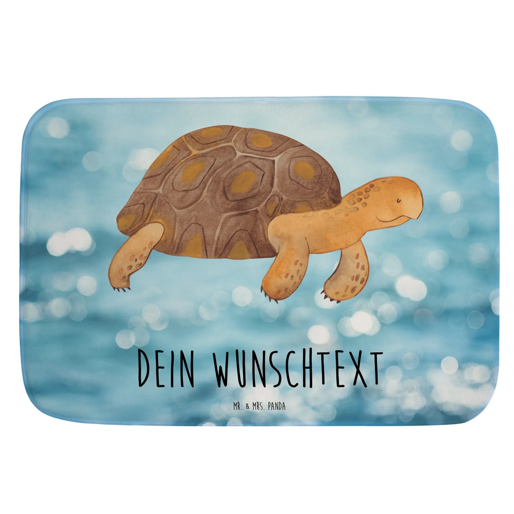 Personalisierter Badvorleger Schildkröte marschiert Personalisierte Badematte, Personalisierter Badteppich, Personalisierter Duschvorleger, Personalisierter Badezimmerteppich, Personalisierter Badezimmermatte, Personalisierter Badvorleger, Personalisierter Duschmatte, Personalisierter Duschteppich, Badematte mit Namen, Badteppich mit Namen, Duschvorleger mit Namen, Badezimmerteppich mit Namen, Badezimmermatte mit Namen, Badvorleger mit Namen, Duschmatte mit Namen, Duschteppich mit Namen, Wunschtext, Badvorleger selbst bedrucken, Wunschname, Personalisieren, Meerestiere, Meer, Urlaub, Schildkröte, Schildkröten, get lost, Abenteuer, Reiselust, Inspiration, Neustart, Motivation, Lieblingsmensch