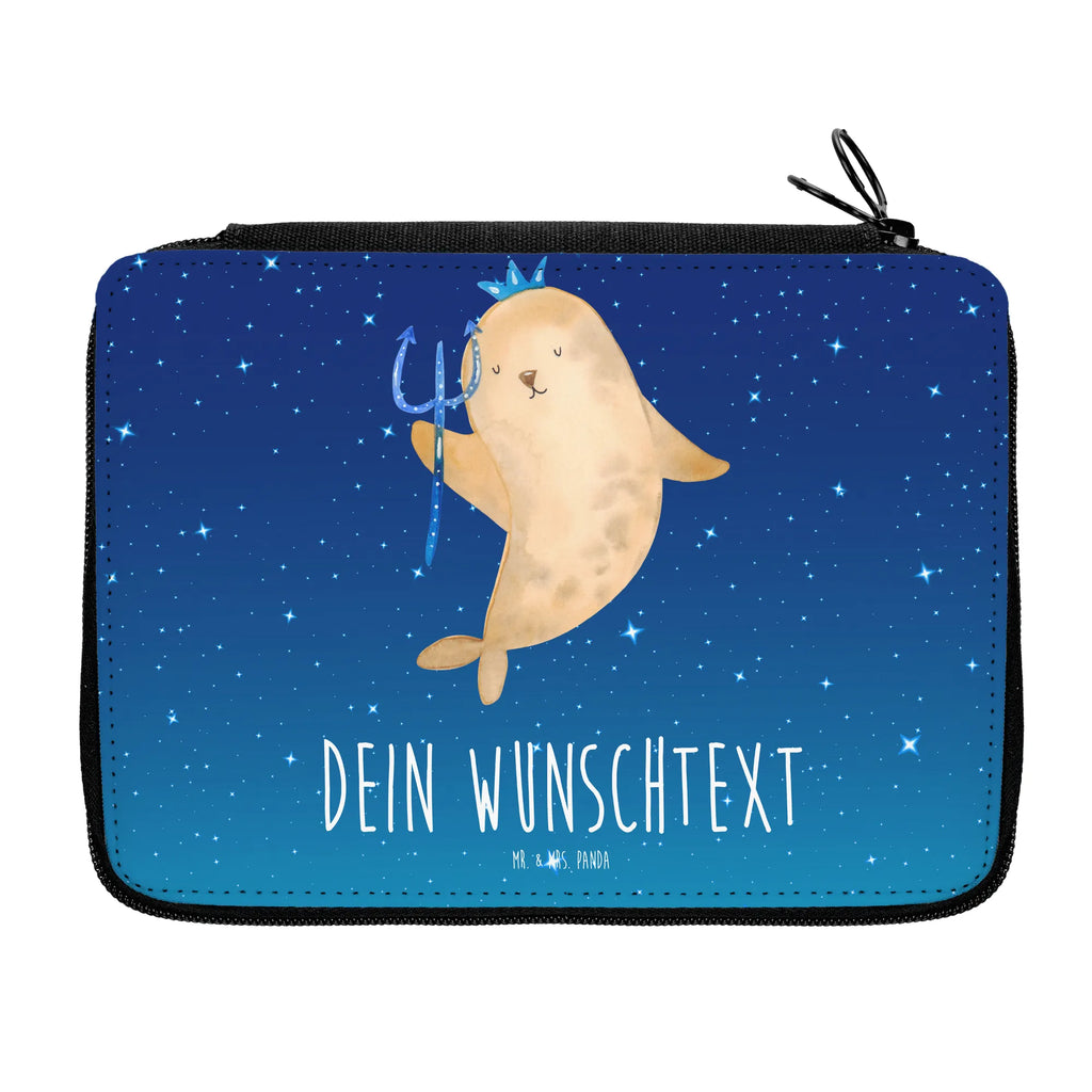 Personalisierte Federmappe Sternzeichen Wassermann Personalisierte Federmappe, Personalisierte Stiftetasche, PersonalisierteS Stifte Etui, Schule, Einschulung, Geschenk, Kind, Schüler, Schülerin, Personalisierte Stifterolle, PersonalisierteS Federmäppchen, Motiv, Grundschule, Federmäppchen bedruckt, Büro Stifte Etui, Bestückte Federmappe, Kinder Federmappe, Federmappe Einschulung, Federmappe mit Namen, Stiftemappe mit Namen, Stifterolle mit Namen, Federmäppchen mit Namen, Tierkreiszeichen, Sternzeichen, Horoskop, Astrologie, Aszendent, Meermann, Nix, Wassermann Geschenk, Wassermann Sternzeichen, Geschenk Januar, Geschenk Februar, Geburtstag Januar, Geburtstag Februar, Meer Geschenk