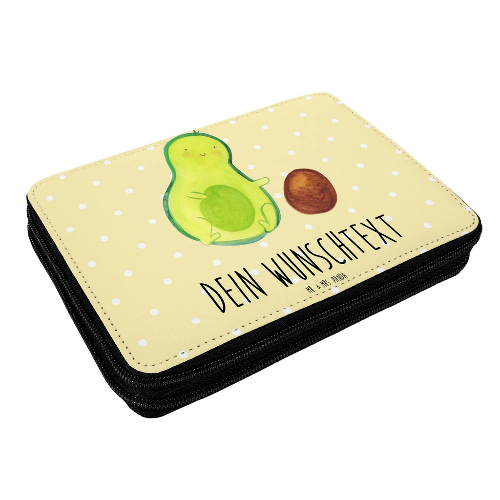 Personalisierte Federmappe Avocado rollt Kern Personalisierte Federmappe, Personalisierte Stiftetasche, PersonalisierteS Stifte Etui, Schule, Einschulung, Geschenk, Kind, Schüler, Schülerin, Personalisierte Stifterolle, PersonalisierteS Federmäppchen, Motiv, Grundschule, Federmäppchen bedruckt, Büro Stifte Etui, Bestückte Federmappe, Kinder Federmappe, Federmappe Einschulung, Federmappe mit Namen, Stiftemappe mit Namen, Stifterolle mit Namen, Federmäppchen mit Namen, Avocado, Veggie, Vegan, Gesund, Avocados, Schwanger, Geburt, Geburtstag, Säugling, erstes Kind, zur Geburt, Schwangerschaft, Babyparty, Baby, große Liebe, Liebe, Love