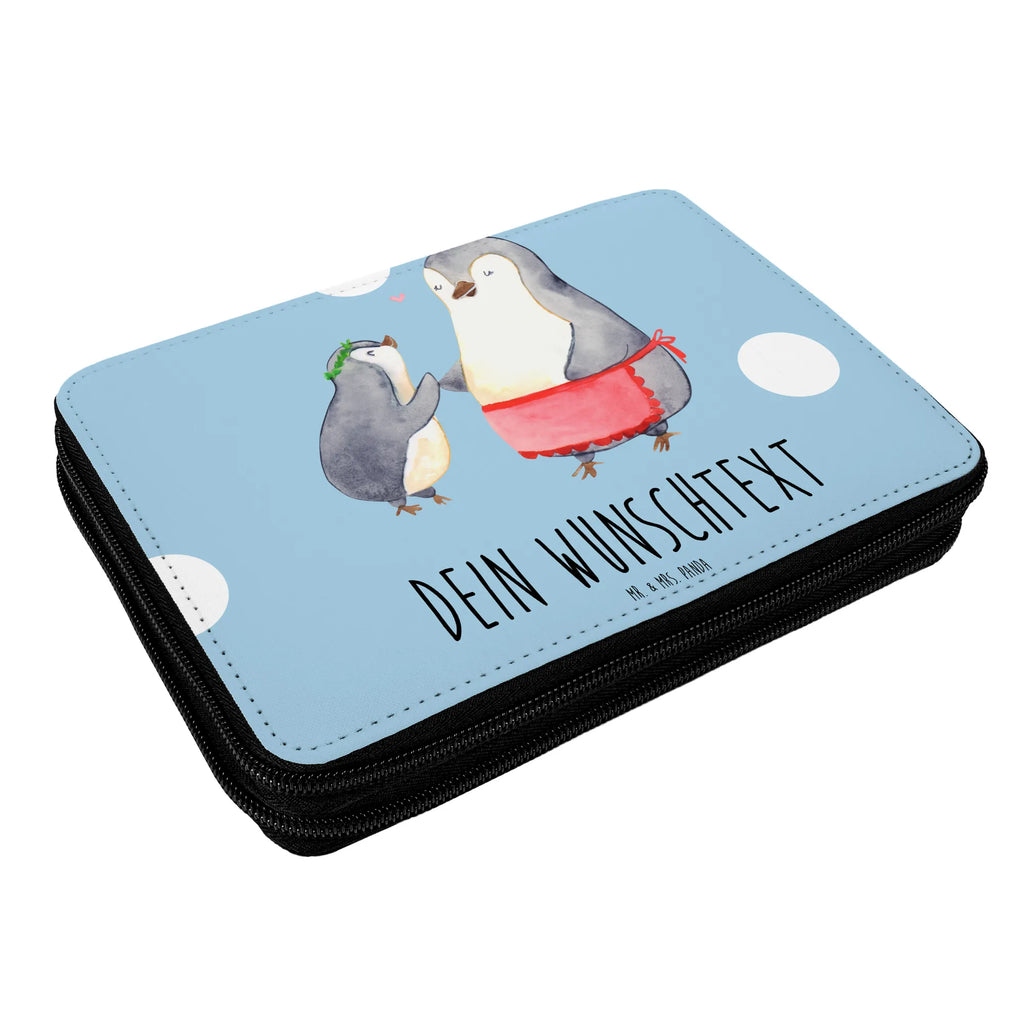 Personalisierte Federmappe Pinguin mit Kind Personalisierte Federmappe, Personalisierte Stiftetasche, PersonalisierteS Stifte Etui, Schule, Einschulung, Geschenk, Kind, Schüler, Schülerin, Personalisierte Stifterolle, PersonalisierteS Federmäppchen, Motiv, Grundschule, Federmäppchen bedruckt, Büro Stifte Etui, Bestückte Federmappe, Kinder Federmappe, Federmappe Einschulung, Federmappe mit Namen, Stiftemappe mit Namen, Stifterolle mit Namen, Federmäppchen mit Namen, Familie, Vatertag, Muttertag, Bruder, Schwester, Mama, Papa, Oma, Opa, Mami, Mutti, Mutter, Geburststag