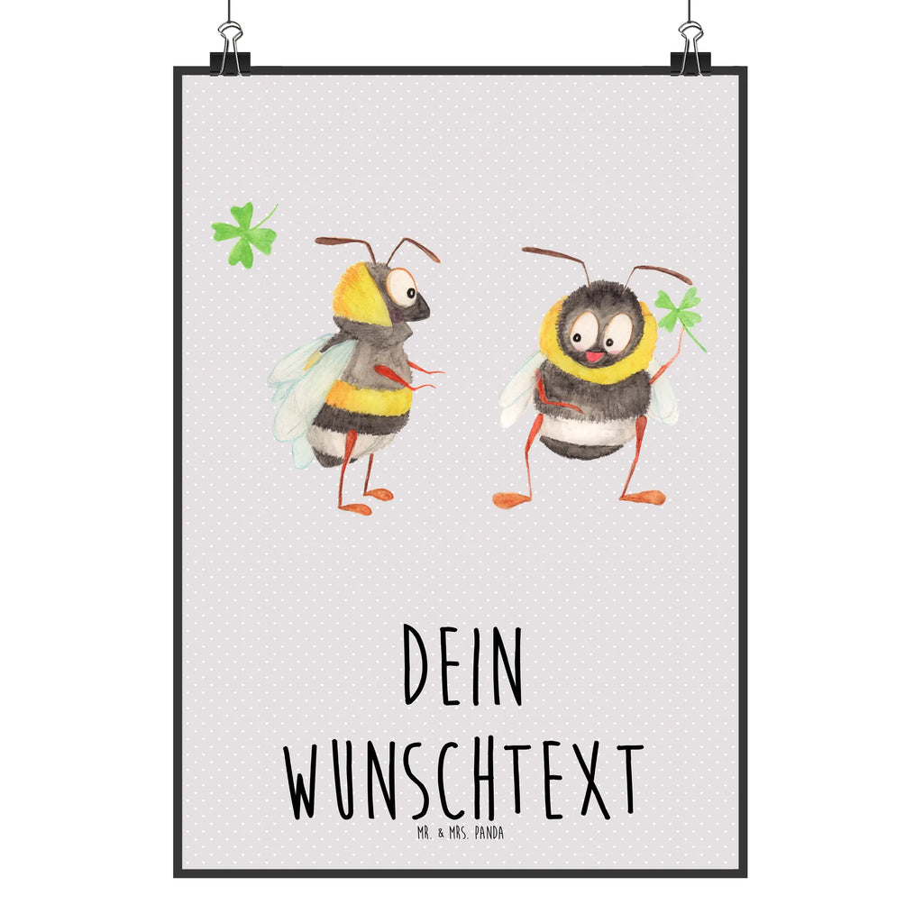 Personalisiertes Poster Bienen Paar Personalisiertes Poster, Personalisiertes Wandposter, Personalisiertes Bild, Personalisierte Wanddeko, Personalisiertes Küchenposter, Personalisiertes Kinderposter, Personalisierte Wanddeko Bild, Personalisierte Raumdekoration, Personalisierte Wanddekoration, Personalisiertes Handgemaltes Poster, Personalisiertes Designposter, Personalisierter Kunstdruck, Personalisierter Posterdruck, Poster mit Namen, Wandposter mit Namen, Bild mit Namen, Wanddeko mit Namen, Küchenposter mit Namen, Kinderposter mit Namen, Wanddeko Bild mit Namen, Raumdekoration mit Namen, Wanddekoration mit Namen, Kunstdruck mit Namen, Posterdruck mit Namen, Wunschtext Poster, Poster selbst gestalten., Liebe, Partner, Freund, Freundin, Ehemann, Ehefrau, Heiraten, Verlobung, Heiratsantrag, Liebesgeschenk, Jahrestag, Hocheitstag, Valentinstag, Geschenk für Frauen, Hochzeitstag, Mitbringsel, Geschenk für Freundin, Geschenk für Partner, Liebesbeweis, für Männer, für Ehemann, Schildkröten, verliebte Schildkröten