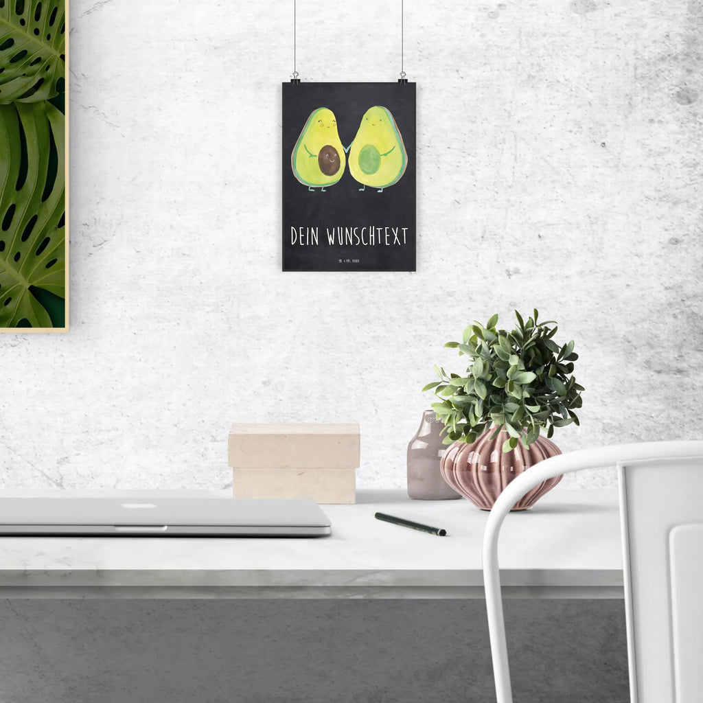 Personalisiertes Poster Avocado Pärchen Personalisiertes Poster, Personalisiertes Wandposter, Personalisiertes Bild, Personalisierte Wanddeko, Personalisiertes Küchenposter, Personalisiertes Kinderposter, Personalisierte Wanddeko Bild, Personalisierte Raumdekoration, Personalisierte Wanddekoration, Personalisiertes Handgemaltes Poster, Personalisiertes Designposter, Personalisierter Kunstdruck, Personalisierter Posterdruck, Poster mit Namen, Wandposter mit Namen, Bild mit Namen, Wanddeko mit Namen, Küchenposter mit Namen, Kinderposter mit Namen, Wanddeko Bild mit Namen, Raumdekoration mit Namen, Wanddekoration mit Namen, Kunstdruck mit Namen, Posterdruck mit Namen, Wunschtext Poster, Poster selbst gestalten., Avocado, Veggie, Vegan, Gesund, Avocuddle, Liebe, Schwangerschaft, Familie, Babyshower, Babyparty, Hochzeit, Kinder, Avocados, Geburt