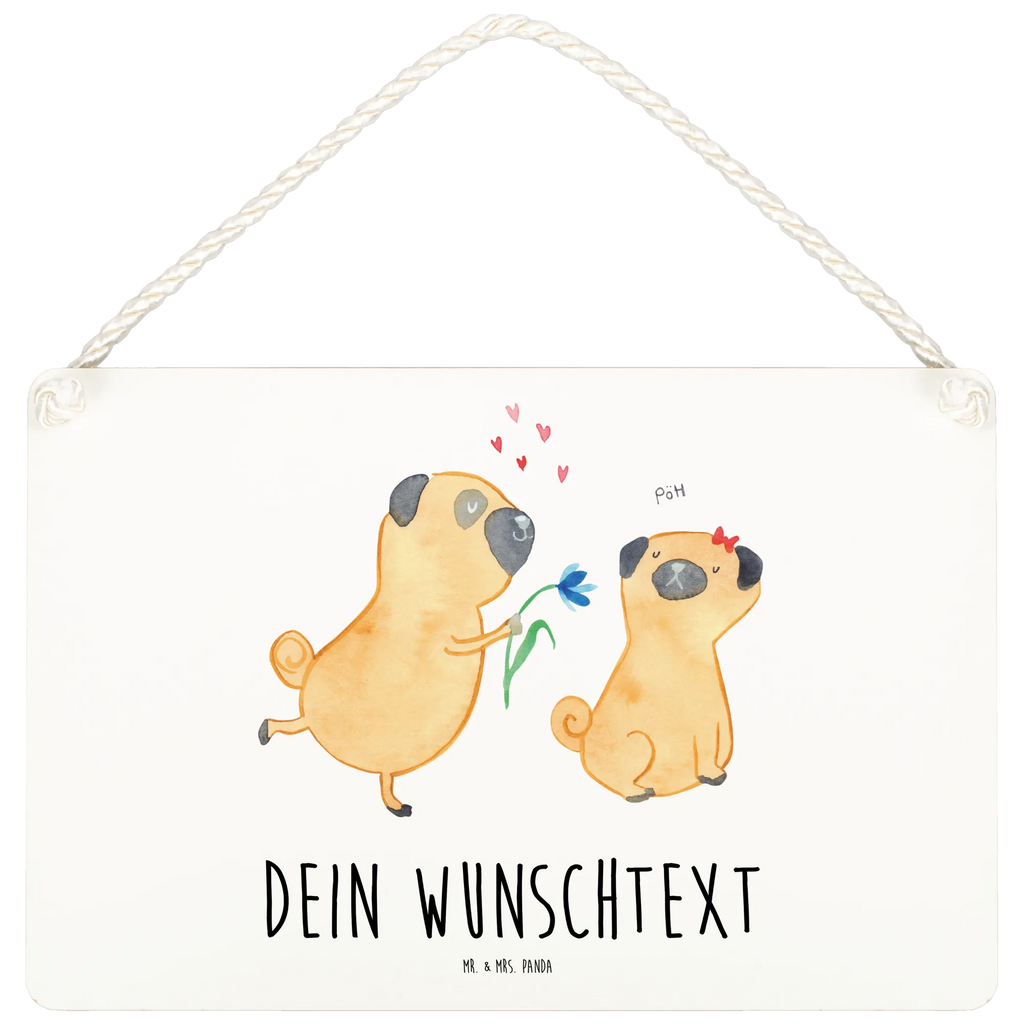 Personalisiertes Deko Schild Mops Verliebt Dekoschild, Deko Schild, Schild, Tür Schild, Türschild, Holzschild, Wandschild, Wanddeko, Hund, Hundemotiv, Haustier, Hunderasse, Tierliebhaber, Hundebesitzer, Sprüche, Mops, Möpse, Hundeliebe, verliebt, Liebe, Liebesspruch. Verlobt, Geschenk Freund, Partner