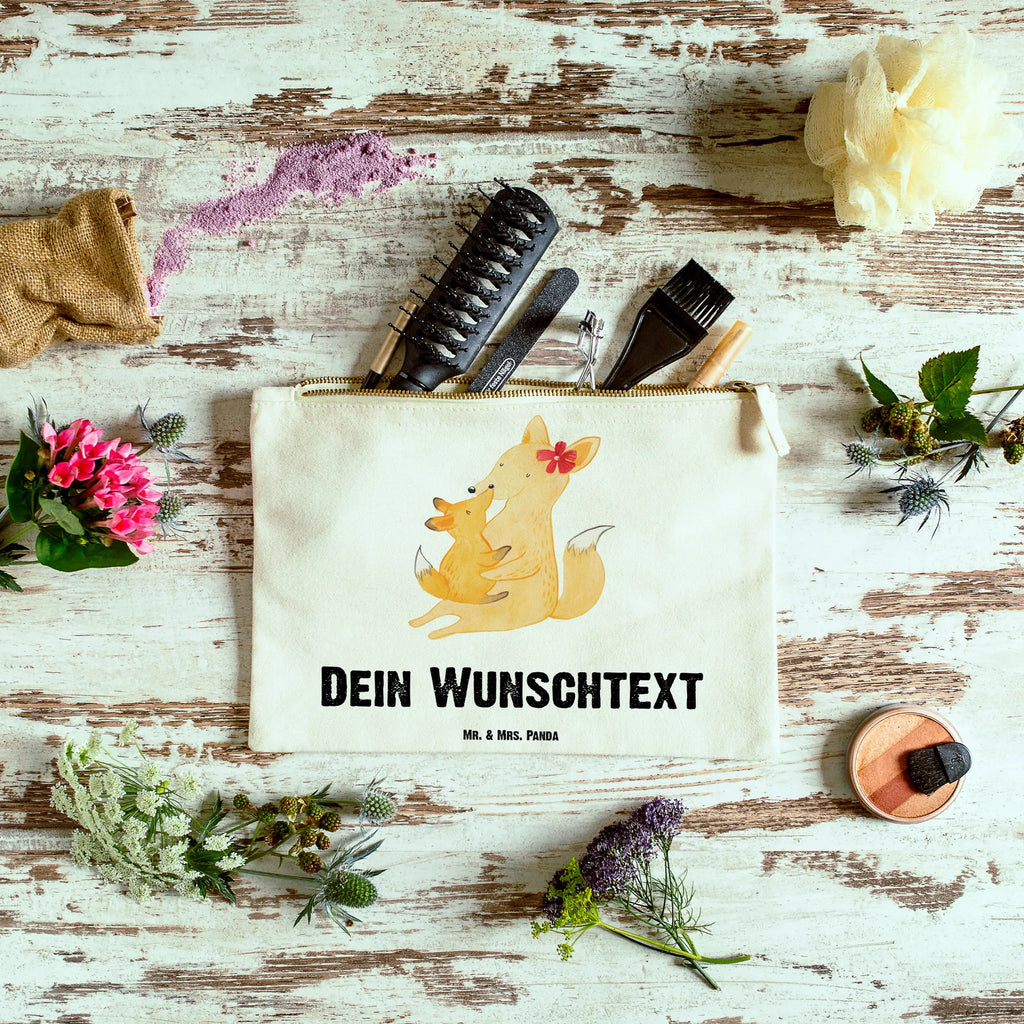 Personalisierte Schminktasche Fuchs Mama & Kind Personalisierte Schminktasche, Personalisierte Kosmetiktasche, Personalisierter Kosmetikbeutel, Personalisiertes Stiftemäppchen, Personalisiertes Etui, Personalisierte Federmappe, Personalisierte Makeup Bag, Personalisiertes Schminketui, Personalisiertes Kosmetiketui, Personalisiertes Schlamperetui, Schminktasche mit Namen, Kosmetiktasche mit Namen, Kosmetikbeutel mit Namen, Stiftemäppchen mit Namen, Etui mit Namen, Federmappe mit Namen, Makeup Bg mit Namen, Schminketui mit Namen, Kosmetiketui mit Namen, Schlamperetui mit Namen, Schminktasche personalisieren, Schminktasche bedrucken, Schminktasche selbst gestalten, Familie, Vatertag, Muttertag, Bruder, Schwester, Mama, Papa, Oma, Opa, Mutter, Tochter, Lieblingstochter, Beste Tochter, Geschenk