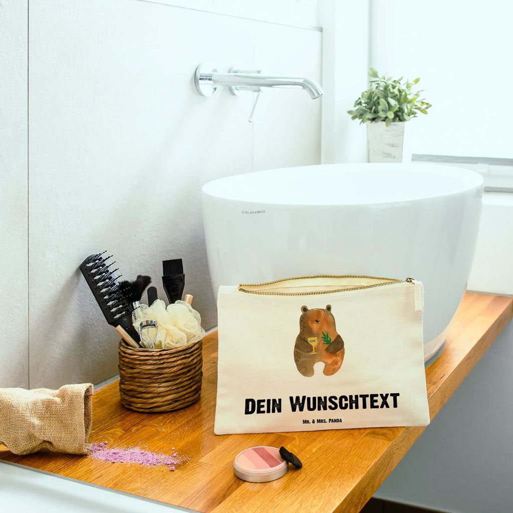 Personalisierte Schminktasche Konfirmation-Bär Personalisierte Schminktasche, Personalisierte Kosmetiktasche, Personalisierter Kosmetikbeutel, Personalisiertes Stiftemäppchen, Personalisiertes Etui, Personalisierte Federmappe, Personalisierte Makeup Bag, Personalisiertes Schminketui, Personalisiertes Kosmetiketui, Personalisiertes Schlamperetui, Schminktasche mit Namen, Kosmetiktasche mit Namen, Kosmetikbeutel mit Namen, Stiftemäppchen mit Namen, Etui mit Namen, Federmappe mit Namen, Makeup Bg mit Namen, Schminketui mit Namen, Kosmetiketui mit Namen, Schlamperetui mit Namen, Schminktasche personalisieren, Schminktasche bedrucken, Schminktasche selbst gestalten, Bär, Teddy, Teddybär, Konfirmation, Kirche, evangelisch, Gottesdienst