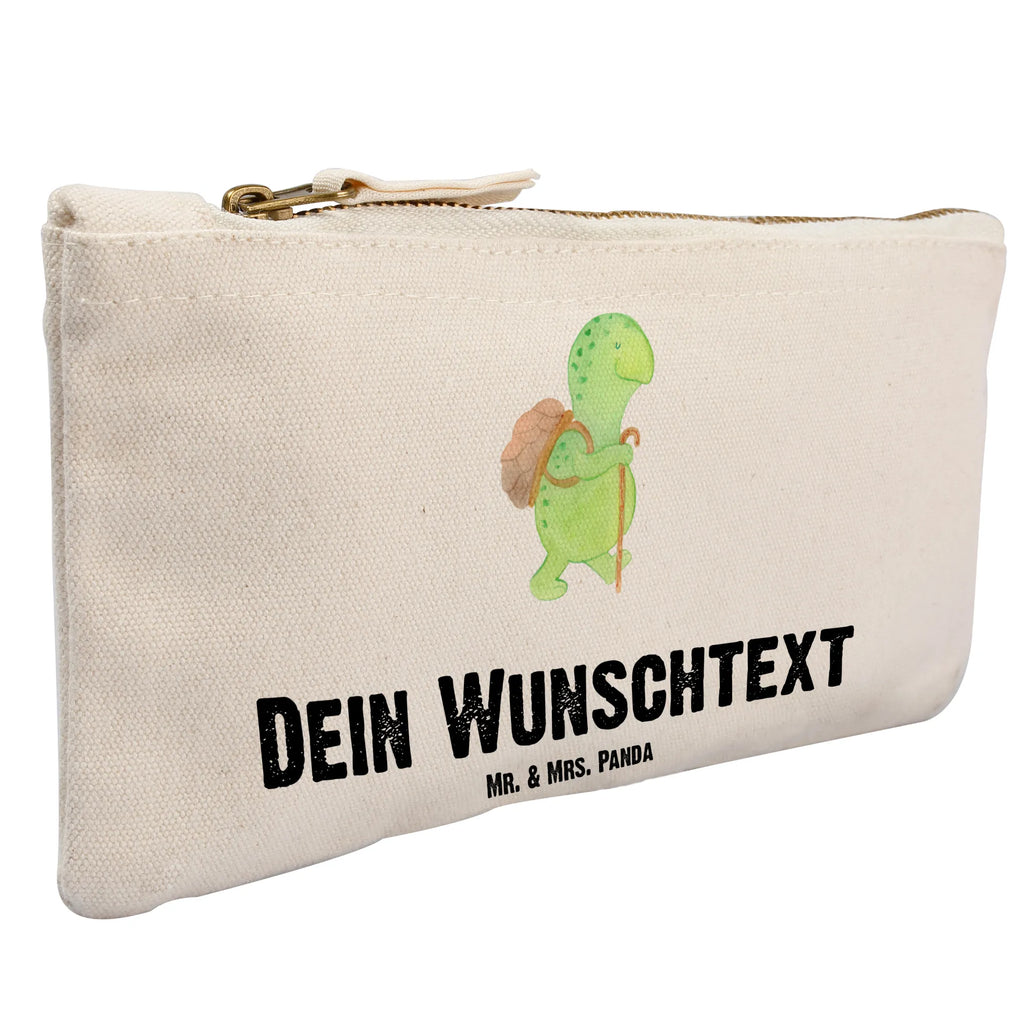 Personalisierte Schminktasche Schildkröte Wanderer Personalisierte Schminktasche, Personalisierte Kosmetiktasche, Personalisierter Kosmetikbeutel, Personalisiertes Stiftemäppchen, Personalisiertes Etui, Personalisierte Federmappe, Personalisierte Makeup Bag, Personalisiertes Schminketui, Personalisiertes Kosmetiketui, Personalisiertes Schlamperetui, Schminktasche mit Namen, Kosmetiktasche mit Namen, Kosmetikbeutel mit Namen, Stiftemäppchen mit Namen, Etui mit Namen, Federmappe mit Namen, Makeup Bg mit Namen, Schminketui mit Namen, Kosmetiketui mit Namen, Schlamperetui mit Namen, Schminktasche personalisieren, Schminktasche bedrucken, Schminktasche selbst gestalten, Schildkröte, Schildkröten, Motivation, Motivationsspruch, Motivationssprüche, Neuanfang