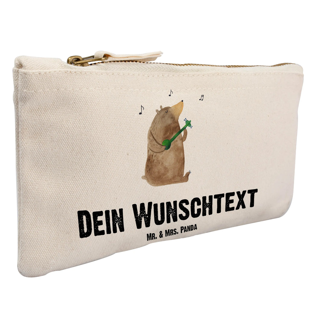 Personalisierte Schminktasche Bär Gitarre Personalisierte Schminktasche, Personalisierte Kosmetiktasche, Personalisierter Kosmetikbeutel, Personalisiertes Stiftemäppchen, Personalisiertes Etui, Personalisierte Federmappe, Personalisierte Makeup Bag, Personalisiertes Schminketui, Personalisiertes Kosmetiketui, Personalisiertes Schlamperetui, Schminktasche mit Namen, Kosmetiktasche mit Namen, Kosmetikbeutel mit Namen, Stiftemäppchen mit Namen, Etui mit Namen, Federmappe mit Namen, Makeup Bg mit Namen, Schminketui mit Namen, Kosmetiketui mit Namen, Schlamperetui mit Namen, Schminktasche personalisieren, Schminktasche bedrucken, Schminktasche selbst gestalten, Bär, Teddy, Teddybär