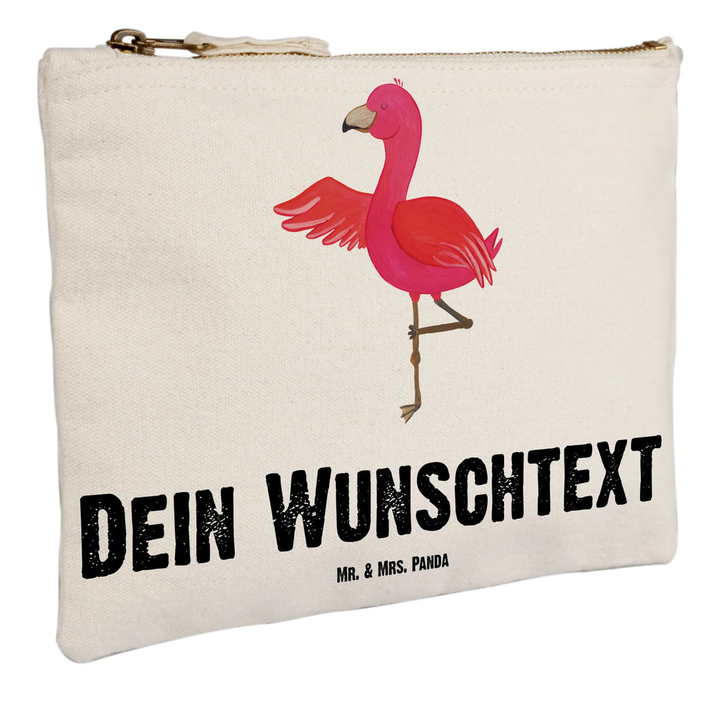 Personalisierte Schminktasche Flamingo Yoga Personalisierte Schminktasche, Personalisierte Kosmetiktasche, Personalisierter Kosmetikbeutel, Personalisiertes Stiftemäppchen, Personalisiertes Etui, Personalisierte Federmappe, Personalisierte Makeup Bag, Personalisiertes Schminketui, Personalisiertes Kosmetiketui, Personalisiertes Schlamperetui, Schminktasche mit Namen, Kosmetiktasche mit Namen, Kosmetikbeutel mit Namen, Stiftemäppchen mit Namen, Etui mit Namen, Federmappe mit Namen, Makeup Bg mit Namen, Schminketui mit Namen, Kosmetiketui mit Namen, Schlamperetui mit Namen, Schminktasche personalisieren, Schminktasche bedrucken, Schminktasche selbst gestalten, Flamingo, Vogel, Yoga, Namaste, Achtsamkeit, Yoga-Übung, Entspannung, Ärger, Aufregen, Tiefenentspannung