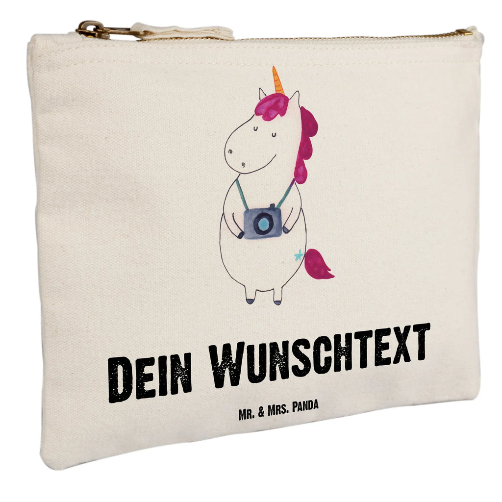 Personalisierte Schminktasche Einhorn Fotograf Personalisierte Schminktasche, Personalisierte Kosmetiktasche, Personalisierter Kosmetikbeutel, Personalisiertes Stiftemäppchen, Personalisiertes Etui, Personalisierte Federmappe, Personalisierte Makeup Bag, Personalisiertes Schminketui, Personalisiertes Kosmetiketui, Personalisiertes Schlamperetui, Schminktasche mit Namen, Kosmetiktasche mit Namen, Kosmetikbeutel mit Namen, Stiftemäppchen mit Namen, Etui mit Namen, Federmappe mit Namen, Makeup Bg mit Namen, Schminketui mit Namen, Kosmetiketui mit Namen, Schlamperetui mit Namen, Schminktasche personalisieren, Schminktasche bedrucken, Schminktasche selbst gestalten, Einhorn, Einhörner, Einhorn Deko, Pegasus, Unicorn, Fotograf, Fotografie, Kamera, Reisen, Weltreise, Weltenbummler, Urlaub, Tourist, Kurztrip, Reise, Städtereise