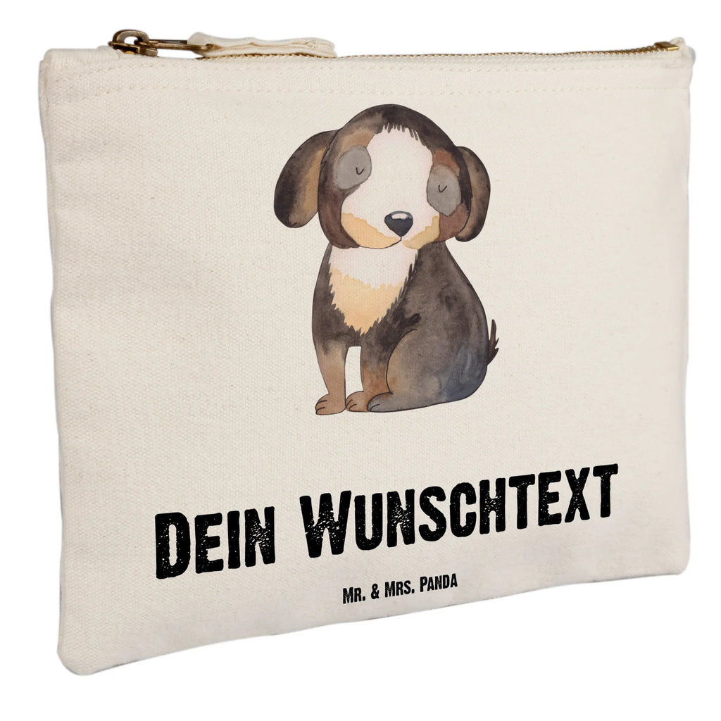 Personalisierte Schminktasche Hund entspannt Personalisierte Schminktasche, Personalisierte Kosmetiktasche, Personalisierter Kosmetikbeutel, Personalisiertes Stiftemäppchen, Personalisiertes Etui, Personalisierte Federmappe, Personalisierte Makeup Bag, Personalisiertes Schminketui, Personalisiertes Kosmetiketui, Personalisiertes Schlamperetui, Schminktasche mit Namen, Kosmetiktasche mit Namen, Kosmetikbeutel mit Namen, Stiftemäppchen mit Namen, Etui mit Namen, Federmappe mit Namen, Makeup Bg mit Namen, Schminketui mit Namen, Kosmetiketui mit Namen, Schlamperetui mit Namen, Schminktasche personalisieren, Schminktasche bedrucken, Schminktasche selbst gestalten, Hund, Hundemotiv, Haustier, Hunderasse, Tierliebhaber, Hundebesitzer, Sprüche, schwarzer Hund, Hundeliebe, Liebe, Hundeglück