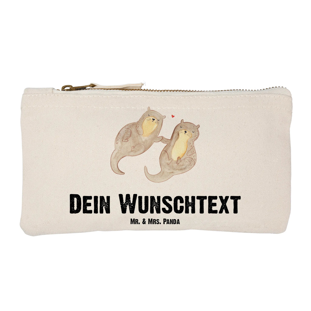 Personalisierte Schminktasche Otter händchenhaltend Personalisierte Schminktasche, Personalisierte Kosmetiktasche, Personalisierter Kosmetikbeutel, Personalisiertes Stiftemäppchen, Personalisiertes Etui, Personalisierte Federmappe, Personalisierte Makeup Bag, Personalisiertes Schminketui, Personalisiertes Kosmetiketui, Personalisiertes Schlamperetui, Schminktasche mit Namen, Kosmetiktasche mit Namen, Kosmetikbeutel mit Namen, Stiftemäppchen mit Namen, Etui mit Namen, Federmappe mit Namen, Makeup Bg mit Namen, Schminketui mit Namen, Kosmetiketui mit Namen, Schlamperetui mit Namen, Schminktasche personalisieren, Schminktasche bedrucken, Schminktasche selbst gestalten, Otter, Fischotter, Seeotter, Otter Seeotter See Otter