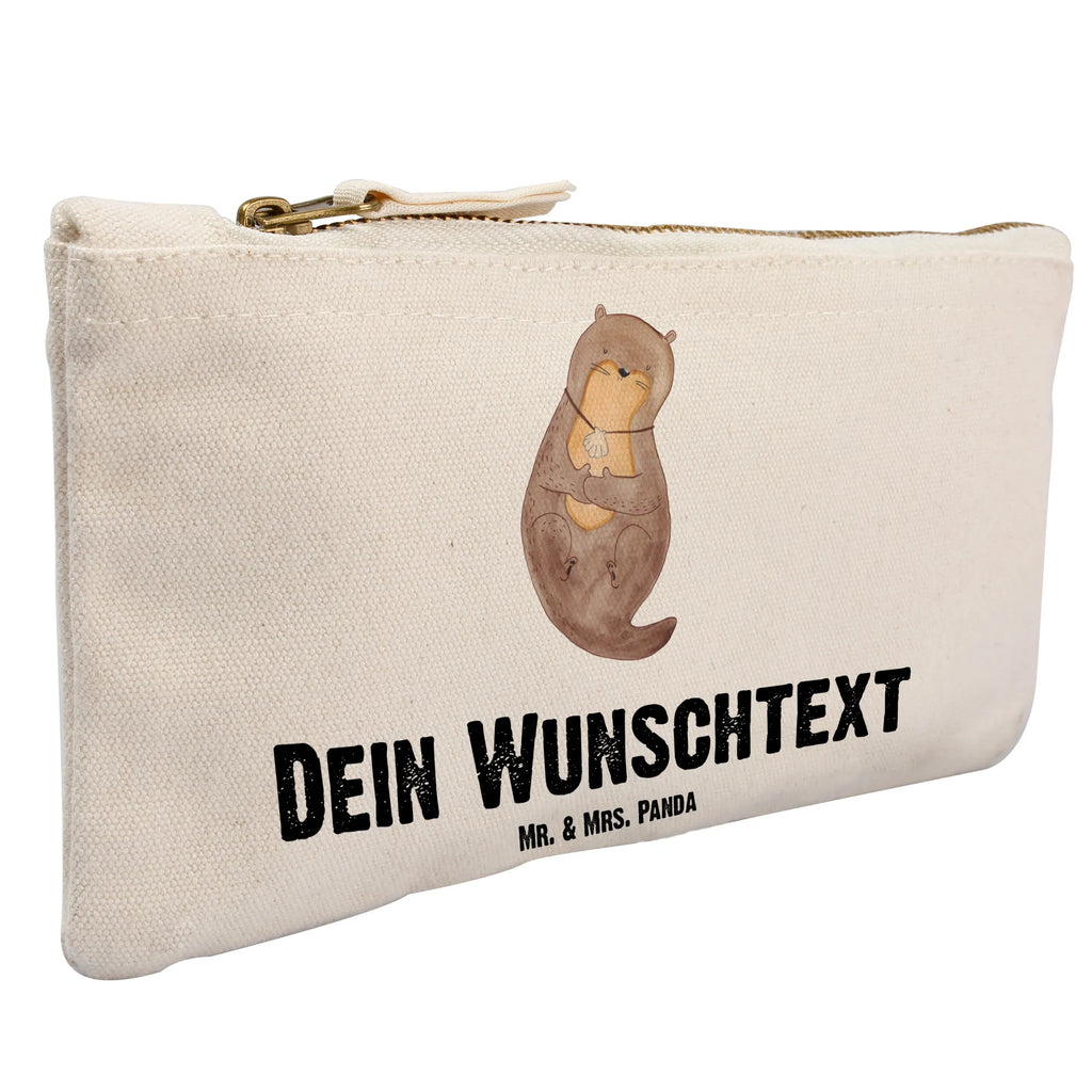 Personalisierte Schminktasche Otter mit Muschelmedaillon Personalisierte Schminktasche, Personalisierte Kosmetiktasche, Personalisierter Kosmetikbeutel, Personalisiertes Stiftemäppchen, Personalisiertes Etui, Personalisierte Federmappe, Personalisierte Makeup Bag, Personalisiertes Schminketui, Personalisiertes Kosmetiketui, Personalisiertes Schlamperetui, Schminktasche mit Namen, Kosmetiktasche mit Namen, Kosmetikbeutel mit Namen, Stiftemäppchen mit Namen, Etui mit Namen, Federmappe mit Namen, Makeup Bg mit Namen, Schminketui mit Namen, Kosmetiketui mit Namen, Schlamperetui mit Namen, Schminktasche personalisieren, Schminktasche bedrucken, Schminktasche selbst gestalten, Otter, Fischotter, Seeotter, Otterliebe, grübeln, träumen, Motivation, Tagträumen, Büro