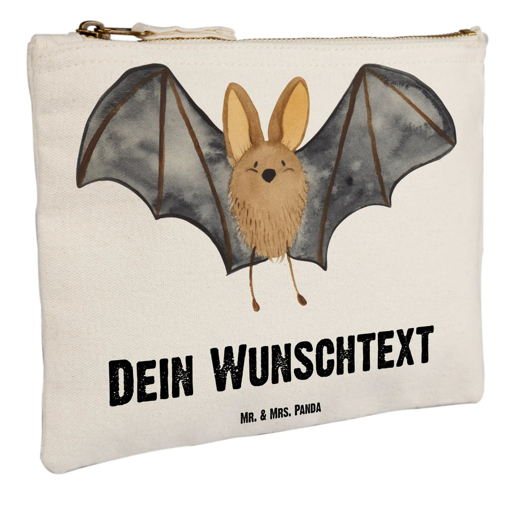 Personalisierte Schminktasche Fledermaus Flügel Personalisierte Schminktasche, Personalisierte Kosmetiktasche, Personalisierter Kosmetikbeutel, Personalisiertes Stiftemäppchen, Personalisiertes Etui, Personalisierte Federmappe, Personalisierte Makeup Bag, Personalisiertes Schminketui, Personalisiertes Kosmetiketui, Personalisiertes Schlamperetui, Schminktasche mit Namen, Kosmetiktasche mit Namen, Kosmetikbeutel mit Namen, Stiftemäppchen mit Namen, Etui mit Namen, Federmappe mit Namen, Makeup Bg mit Namen, Schminketui mit Namen, Kosmetiketui mit Namen, Schlamperetui mit Namen, Schminktasche personalisieren, Schminktasche bedrucken, Schminktasche selbst gestalten, Tiermotive, Gute Laune, lustige Sprüche, Tiere