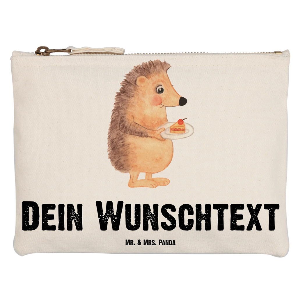 Personalisierte Schminktasche Igel mit Kuchenstück Personalisierte Schminktasche, Personalisierte Kosmetiktasche, Personalisierter Kosmetikbeutel, Personalisiertes Stiftemäppchen, Personalisiertes Etui, Personalisierte Federmappe, Personalisierte Makeup Bag, Personalisiertes Schminketui, Personalisiertes Kosmetiketui, Personalisiertes Schlamperetui, Schminktasche mit Namen, Kosmetiktasche mit Namen, Kosmetikbeutel mit Namen, Stiftemäppchen mit Namen, Etui mit Namen, Federmappe mit Namen, Makeup Bg mit Namen, Schminketui mit Namen, Kosmetiketui mit Namen, Schlamperetui mit Namen, Schminktasche personalisieren, Schminktasche bedrucken, Schminktasche selbst gestalten, Tiermotive, Gute Laune, lustige Sprüche, Tiere, Igel, Essen Spruch, Kuchen, Backen Geschenk, Kuchen backen, Einladung Party, Geburtstagskuchen, Torte