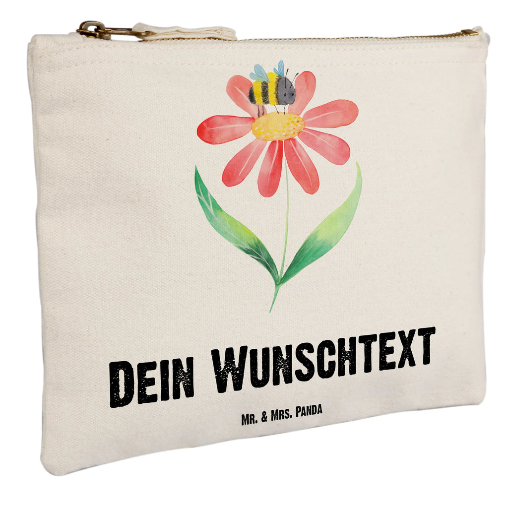 Personalisierte Schminktasche Hummel Blume Personalisierte Schminktasche, Personalisierte Kosmetiktasche, Personalisierter Kosmetikbeutel, Personalisiertes Stiftemäppchen, Personalisiertes Etui, Personalisierte Federmappe, Personalisierte Makeup Bag, Personalisiertes Schminketui, Personalisiertes Kosmetiketui, Personalisiertes Schlamperetui, Schminktasche mit Namen, Kosmetiktasche mit Namen, Kosmetikbeutel mit Namen, Stiftemäppchen mit Namen, Etui mit Namen, Federmappe mit Namen, Makeup Bg mit Namen, Schminketui mit Namen, Kosmetiketui mit Namen, Schlamperetui mit Namen, Schminktasche personalisieren, Schminktasche bedrucken, Schminktasche selbst gestalten, Tiermotive, Gute Laune, lustige Sprüche, Tiere, Hummel, Blume, Wespe, Flauschig, Natur, Feld, Hummeln, Biene