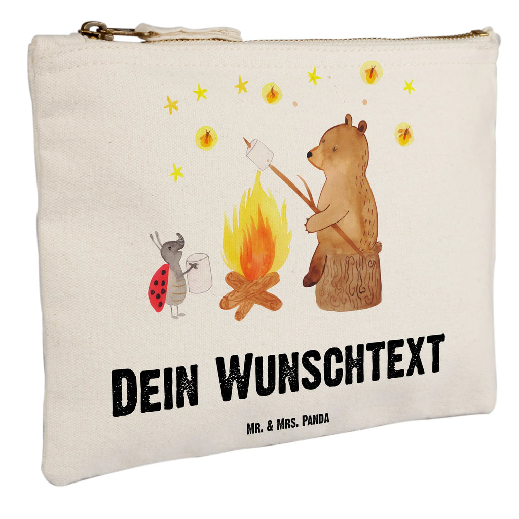 Personalisierte Schminktasche Bär & Marienkäfer Lagerfeuer Personalisierte Schminktasche, Personalisierte Kosmetiktasche, Personalisierter Kosmetikbeutel, Personalisiertes Stiftemäppchen, Personalisiertes Etui, Personalisierte Federmappe, Personalisierte Makeup Bag, Personalisiertes Schminketui, Personalisiertes Kosmetiketui, Personalisiertes Schlamperetui, Schminktasche mit Namen, Kosmetiktasche mit Namen, Kosmetikbeutel mit Namen, Stiftemäppchen mit Namen, Etui mit Namen, Federmappe mit Namen, Makeup Bg mit Namen, Schminketui mit Namen, Kosmetiketui mit Namen, Schlamperetui mit Namen, Schminktasche personalisieren, Schminktasche bedrucken, Schminktasche selbst gestalten, Bär, Teddy, Teddybär, Lagerfeuer