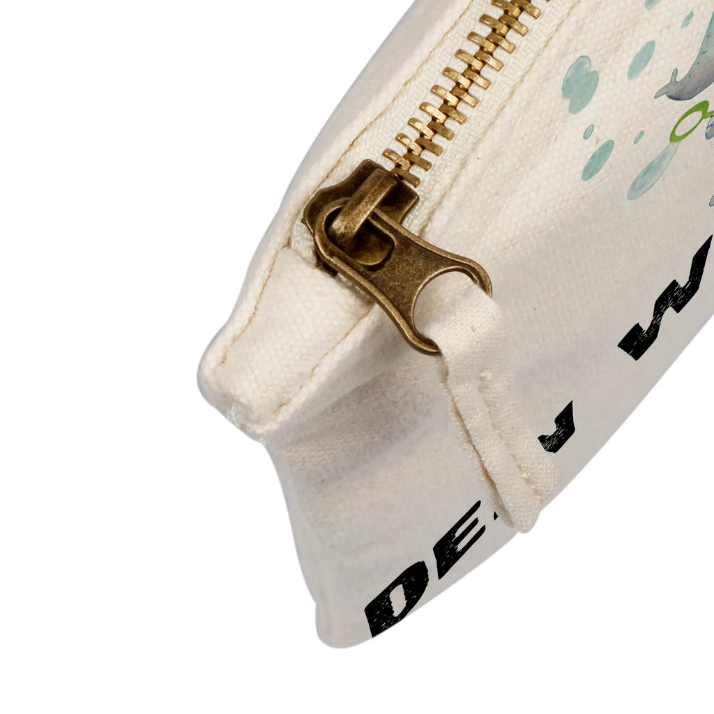 Personalisierte Schminktasche Elefant Seifenblasen Personalisierte Schminktasche, Personalisierte Kosmetiktasche, Personalisierter Kosmetikbeutel, Personalisiertes Stiftemäppchen, Personalisiertes Etui, Personalisierte Federmappe, Personalisierte Makeup Bag, Personalisiertes Schminketui, Personalisiertes Kosmetiketui, Personalisiertes Schlamperetui, Schminktasche mit Namen, Kosmetiktasche mit Namen, Kosmetikbeutel mit Namen, Stiftemäppchen mit Namen, Etui mit Namen, Federmappe mit Namen, Makeup Bg mit Namen, Schminketui mit Namen, Kosmetiketui mit Namen, Schlamperetui mit Namen, Schminktasche personalisieren, Schminktasche bedrucken, Schminktasche selbst gestalten, Tiermotive, Gute Laune, lustige Sprüche, Tiere, Elefant, Elefanten, Dickhäuter, Rüsseltier, Seifenblasen, Liebe, Heimat, Gefühl. Daheim, Liebesbeweis, Liebesspruch