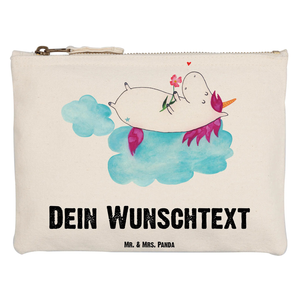 Personalisierte Schminktasche Einhorn verliebt auf Wolke Personalisierte Schminktasche, Personalisierte Kosmetiktasche, Personalisierter Kosmetikbeutel, Personalisiertes Stiftemäppchen, Personalisiertes Etui, Personalisierte Federmappe, Personalisierte Makeup Bag, Personalisiertes Schminketui, Personalisiertes Kosmetiketui, Personalisiertes Schlamperetui, Schminktasche mit Namen, Kosmetiktasche mit Namen, Kosmetikbeutel mit Namen, Stiftemäppchen mit Namen, Etui mit Namen, Federmappe mit Namen, Makeup Bg mit Namen, Schminketui mit Namen, Kosmetiketui mit Namen, Schlamperetui mit Namen, Schminktasche personalisieren, Schminktasche bedrucken, Schminktasche selbst gestalten, Einhorn, Einhörner, Einhorn Deko, Pegasus, Unicorn, verliebt, Liebe, Liebesbeweis, Freundin, Wolke