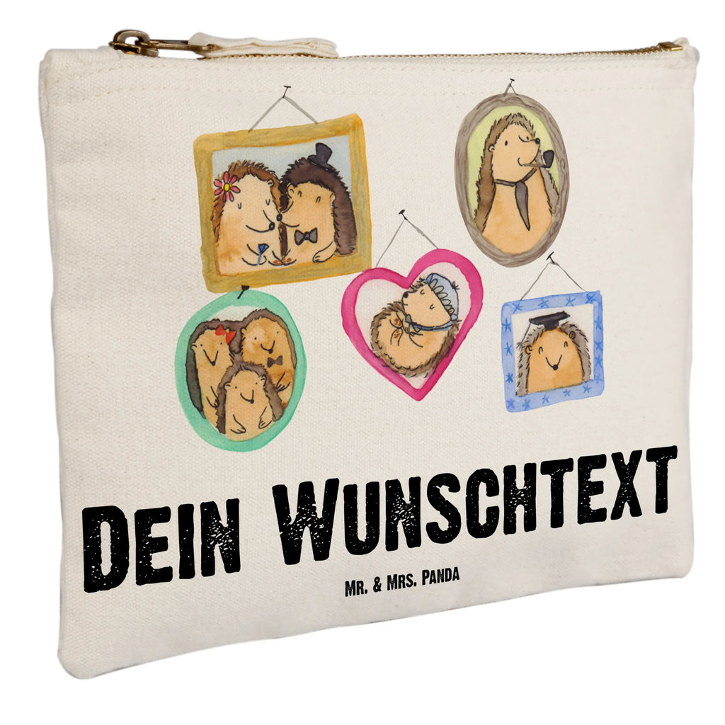 Personalisierte Schminktasche Igel Familie Personalisierte Schminktasche, Personalisierte Kosmetiktasche, Personalisierter Kosmetikbeutel, Personalisiertes Stiftemäppchen, Personalisiertes Etui, Personalisierte Federmappe, Personalisierte Makeup Bag, Personalisiertes Schminketui, Personalisiertes Kosmetiketui, Personalisiertes Schlamperetui, Schminktasche mit Namen, Kosmetiktasche mit Namen, Kosmetikbeutel mit Namen, Stiftemäppchen mit Namen, Etui mit Namen, Federmappe mit Namen, Makeup Bg mit Namen, Schminketui mit Namen, Kosmetiketui mit Namen, Schlamperetui mit Namen, Schminktasche personalisieren, Schminktasche bedrucken, Schminktasche selbst gestalten, Familie, Vatertag, Muttertag, Bruder, Schwester, Mama, Papa, Oma, Opa, Liebe, Igel, Bilder, Zusammenhalt, Glück