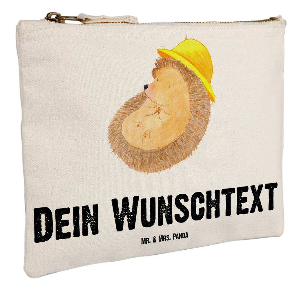 Personalisierte Schminktasche Igel betet Personalisierte Schminktasche, Personalisierte Kosmetiktasche, Personalisierter Kosmetikbeutel, Personalisiertes Stiftemäppchen, Personalisiertes Etui, Personalisierte Federmappe, Personalisierte Makeup Bag, Personalisiertes Schminketui, Personalisiertes Kosmetiketui, Personalisiertes Schlamperetui, Schminktasche mit Namen, Kosmetiktasche mit Namen, Kosmetikbeutel mit Namen, Stiftemäppchen mit Namen, Etui mit Namen, Federmappe mit Namen, Makeup Bg mit Namen, Schminketui mit Namen, Kosmetiketui mit Namen, Schlamperetui mit Namen, Schminktasche personalisieren, Schminktasche bedrucken, Schminktasche selbst gestalten, Tiermotive, Gute Laune, lustige Sprüche, Tiere, Igel, Igel mit Hut, Sonnenhut, Gott, Amen, beten, Leben, Dankbarkeit, Dankbar sein, dankbar, genießen