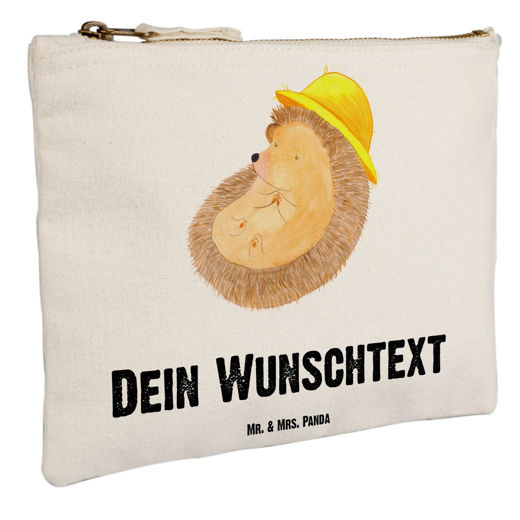 Personalisierte Schminktasche Igel betet Personalisierte Schminktasche, Personalisierte Kosmetiktasche, Personalisierter Kosmetikbeutel, Personalisiertes Stiftemäppchen, Personalisiertes Etui, Personalisierte Federmappe, Personalisierte Makeup Bag, Personalisiertes Schminketui, Personalisiertes Kosmetiketui, Personalisiertes Schlamperetui, Schminktasche mit Namen, Kosmetiktasche mit Namen, Kosmetikbeutel mit Namen, Stiftemäppchen mit Namen, Etui mit Namen, Federmappe mit Namen, Makeup Bg mit Namen, Schminketui mit Namen, Kosmetiketui mit Namen, Schlamperetui mit Namen, Schminktasche personalisieren, Schminktasche bedrucken, Schminktasche selbst gestalten, Tiermotive, Gute Laune, lustige Sprüche, Tiere, Igel, Igel mit Hut, Sonnenhut, Gott, Amen, beten, Leben, Dankbarkeit, Dankbar sein, dankbar, genießen