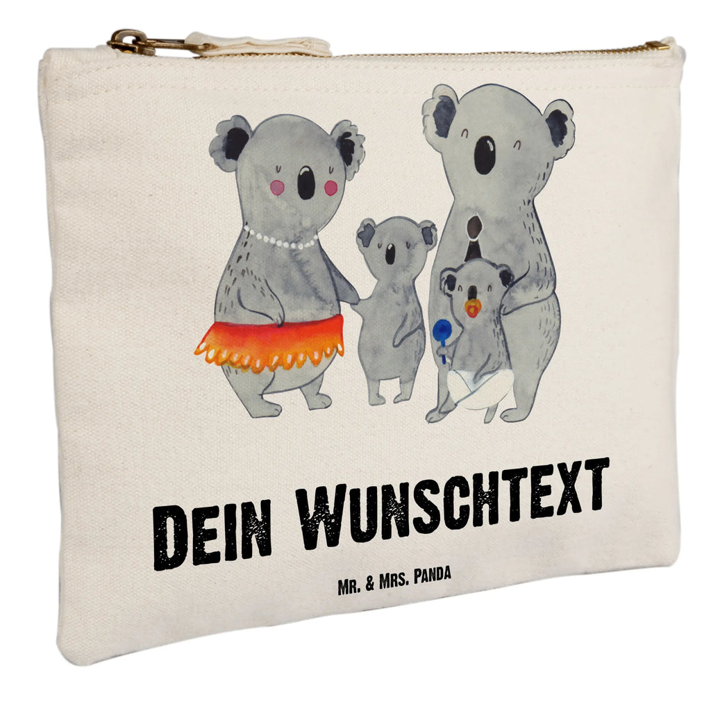 Personalisierte Schminktasche Koala Familie Personalisierte Schminktasche, Personalisierte Kosmetiktasche, Personalisierter Kosmetikbeutel, Personalisiertes Stiftemäppchen, Personalisiertes Etui, Personalisierte Federmappe, Personalisierte Makeup Bag, Personalisiertes Schminketui, Personalisiertes Kosmetiketui, Personalisiertes Schlamperetui, Schminktasche mit Namen, Kosmetiktasche mit Namen, Kosmetikbeutel mit Namen, Stiftemäppchen mit Namen, Etui mit Namen, Federmappe mit Namen, Makeup Bg mit Namen, Schminketui mit Namen, Kosmetiketui mit Namen, Schlamperetui mit Namen, Schminktasche personalisieren, Schminktasche bedrucken, Schminktasche selbst gestalten, Familie, Vatertag, Muttertag, Bruder, Schwester, Mama, Papa, Oma, Opa, Koala, Koalas, Family, Kinder, Geschwister, Familienleben