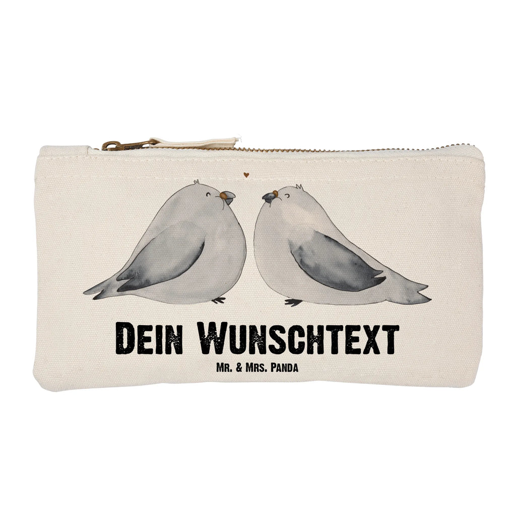 Personalisierte Schminktasche Turteltauben Liebe Personalisierte Schminktasche, Personalisierte Kosmetiktasche, Personalisierter Kosmetikbeutel, Personalisiertes Stiftemäppchen, Personalisiertes Etui, Personalisierte Federmappe, Personalisierte Makeup Bag, Personalisiertes Schminketui, Personalisiertes Kosmetiketui, Personalisiertes Schlamperetui, Schminktasche mit Namen, Kosmetiktasche mit Namen, Kosmetikbeutel mit Namen, Stiftemäppchen mit Namen, Etui mit Namen, Federmappe mit Namen, Makeup Bg mit Namen, Schminketui mit Namen, Kosmetiketui mit Namen, Schlamperetui mit Namen, Schminktasche personalisieren, Schminktasche bedrucken, Schminktasche selbst gestalten, Liebe, Partner, Freund, Freundin, Ehemann, Ehefrau, Heiraten, Verlobung, Heiratsantrag, Liebesgeschenk, Jahrestag, Hocheitstag, Turteltauben, Turteltäubchen, Tauben, Verliebt, Verlobt, Verheiratet, Geschenk Freundin, Geschenk Freund, Liebesbeweis, Hochzeitstag, Geschenk Hochzeit