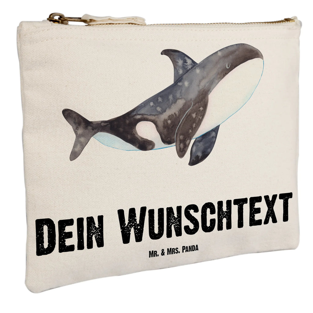 Personalisierte Schminktasche Orca Personalisierte Schminktasche, Personalisierte Kosmetiktasche, Personalisierter Kosmetikbeutel, Personalisiertes Stiftemäppchen, Personalisiertes Etui, Personalisierte Federmappe, Personalisierte Makeup Bag, Personalisiertes Schminketui, Personalisiertes Kosmetiketui, Personalisiertes Schlamperetui, Schminktasche mit Namen, Kosmetiktasche mit Namen, Kosmetikbeutel mit Namen, Stiftemäppchen mit Namen, Etui mit Namen, Federmappe mit Namen, Makeup Bg mit Namen, Schminketui mit Namen, Kosmetiketui mit Namen, Schlamperetui mit Namen, Schminktasche personalisieren, Schminktasche bedrucken, Schminktasche selbst gestalten, Meerestiere, Meer, Urlaub, Orca, Orcas, Killerwal, Wal, Möglichkeiten, Büro, Arbeit, Motivation, Selbstliebe, Neustart, Startup