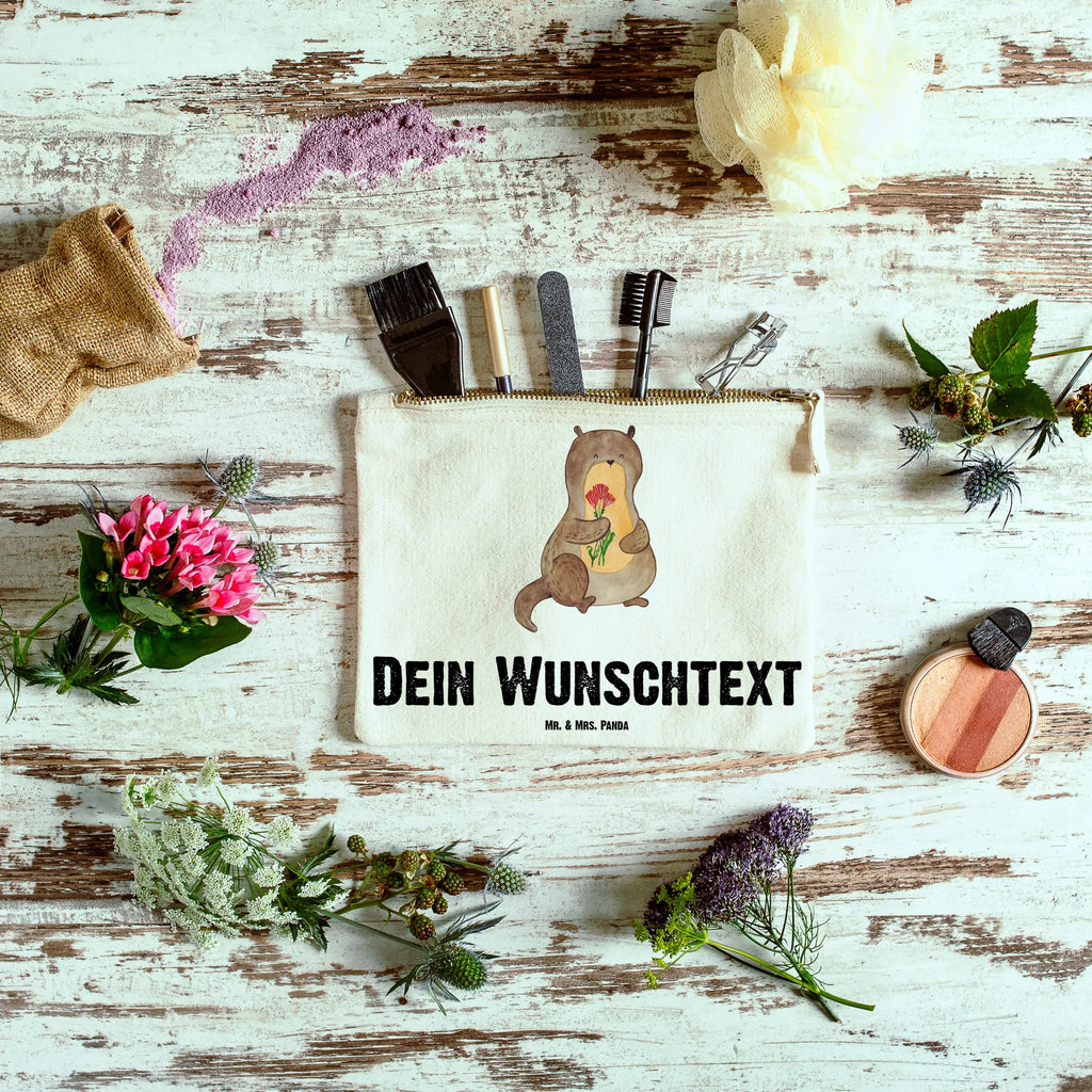 Personalisierte Schminktasche Otter Blumenstrauß Personalisierte Schminktasche, Personalisierte Kosmetiktasche, Personalisierter Kosmetikbeutel, Personalisiertes Stiftemäppchen, Personalisiertes Etui, Personalisierte Federmappe, Personalisierte Makeup Bag, Personalisiertes Schminketui, Personalisiertes Kosmetiketui, Personalisiertes Schlamperetui, Schminktasche mit Namen, Kosmetiktasche mit Namen, Kosmetikbeutel mit Namen, Stiftemäppchen mit Namen, Etui mit Namen, Federmappe mit Namen, Makeup Bg mit Namen, Schminketui mit Namen, Kosmetiketui mit Namen, Schlamperetui mit Namen, Schminktasche personalisieren, Schminktasche bedrucken, Schminktasche selbst gestalten, Otter, Fischotter, Seeotter, Otter Seeotter See Otter