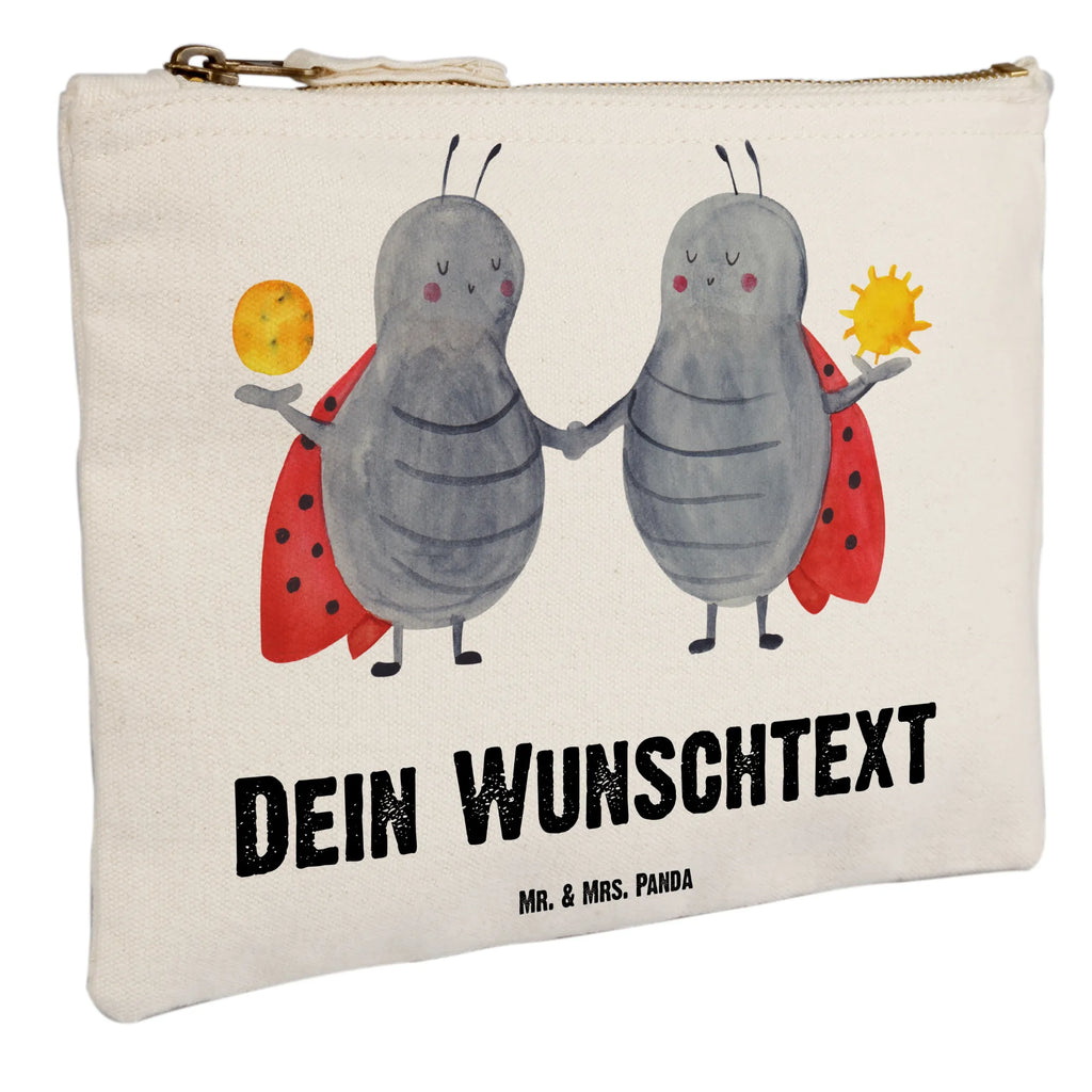 Personalisierte Schminktasche Sternzeichen Zwilling Personalisierte Schminktasche, Personalisierte Kosmetiktasche, Personalisierter Kosmetikbeutel, Personalisiertes Stiftemäppchen, Personalisiertes Etui, Personalisierte Federmappe, Personalisierte Makeup Bag, Personalisiertes Schminketui, Personalisiertes Kosmetiketui, Personalisiertes Schlamperetui, Schminktasche mit Namen, Kosmetiktasche mit Namen, Kosmetikbeutel mit Namen, Stiftemäppchen mit Namen, Etui mit Namen, Federmappe mit Namen, Makeup Bg mit Namen, Schminketui mit Namen, Kosmetiketui mit Namen, Schlamperetui mit Namen, Schminktasche personalisieren, Schminktasche bedrucken, Schminktasche selbst gestalten, Tierkreiszeichen, Sternzeichen, Horoskop, Astrologie, Aszendent, Zwillinge, Zwilling Geschenk, Zwilling Sternzeichen, Geburtstag Mai, Geschenk Mai, Geschenk Juni, Marienkäfer, Glückskäfer, Zwillingsbruder, Zwillingsschwester