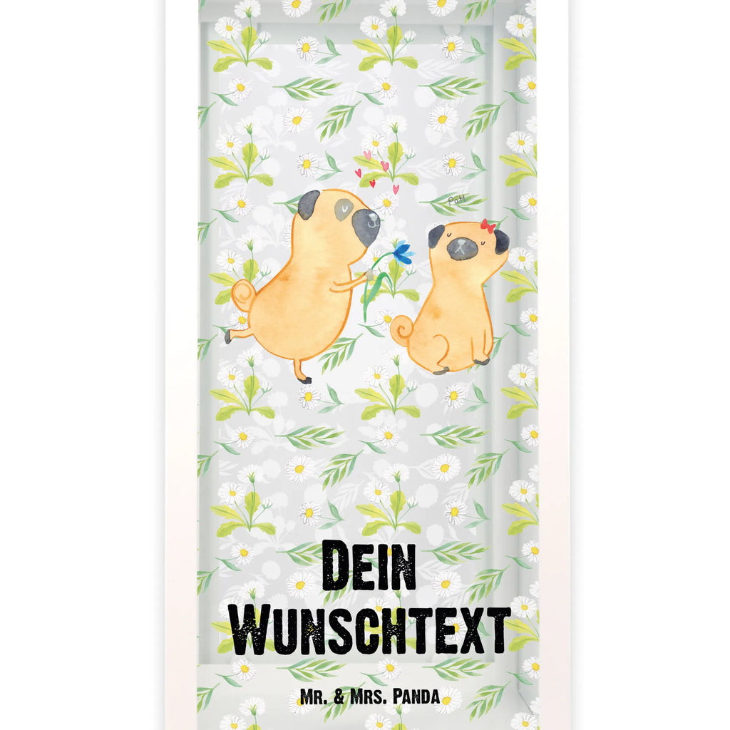 Personalisierte Deko Laterne Mops verliebt Gartenlampe, Gartenleuchte, Gartendekoration, Gartenlicht, Laterne kleine Laternen, XXL Laternen, Laterne groß, Hund, Hundemotiv, Haustier, Hunderasse, Tierliebhaber, Hundebesitzer, Sprüche, Mops, Möpse, Hundeliebe, verliebt, Liebe, Liebesspruch. Verlobt, Geschenk Freund, Partner