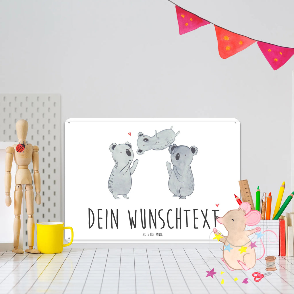 Personalisiertes Blechschild Koalas Feiern Blechschild, Metallschild, Geschenk Schild, Schild, Magnet-Metall-Schild, Deko Schild, Wandschild, Wand-Dekoration, Türschild, Geburtstag, Geburtstagsgeschenk, Geschenk, Koala, Familie, Kind, Eltern, Herz, Liebe