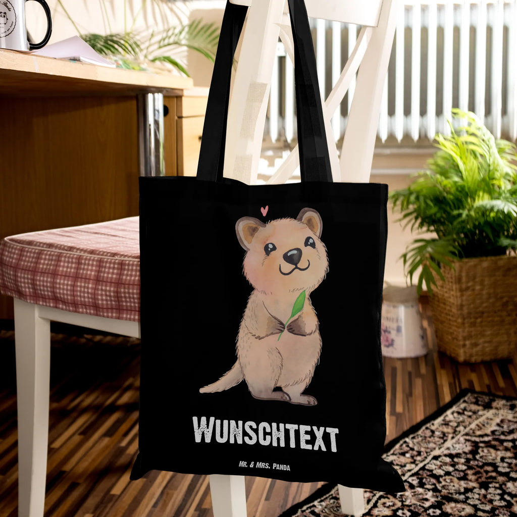 Personalisierte Tragetasche Quokka Happy Personalisierte Beuteltasche, Personalisierter Beutel, Personalisierte Einkaufstasche, Personalisierter Jutebeutel, Personalisierter Stoffbeutel, Tragetasche mit Namen, Einkaufstasche mit Namen, Stoffbeutel mit Namen, Personalisierte Tasche, Personalisierte Jutetasche, Personalisierte Kindergartentasche, Tiermotive, Gute Laune, lustige Sprüche, Tiere, Quokka, Verschieben, Aufschieberitis, Lustiger Spruch, Niedliches Tier, Dinge erledigen