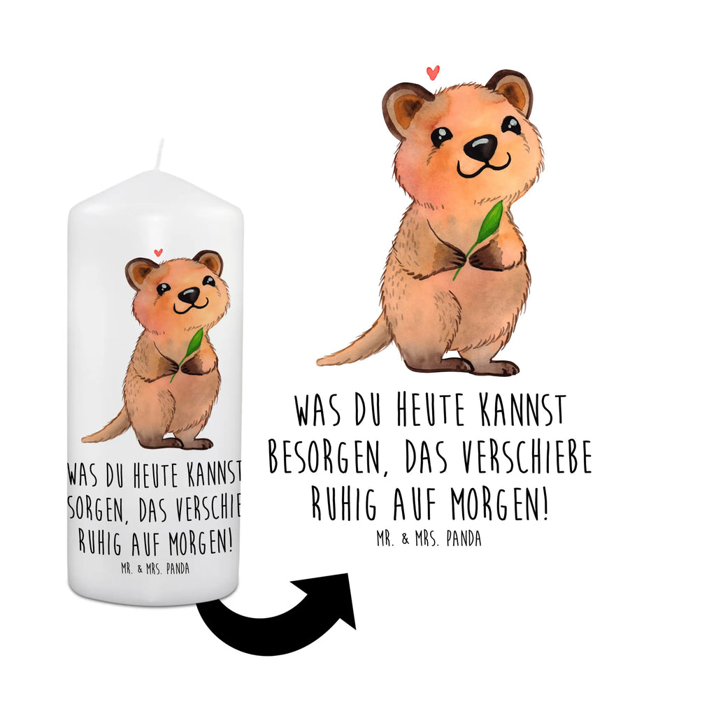 Kerze Quokka Happy Kerze, Taufkerze, Kommunionskerze, Geburtstagskerze, Geschenk Kerze, Taufgeschenk Kerze, Kerze mit Druck, Besondere Kerze, Geschenkidee Kerze, Kerze für Kommunion, Geburtstag Kerze, Kommunion Kerze, Tiermotive, Gute Laune, lustige Sprüche, Tiere, Quokka, Verschieben, Aufschieberitis, Lustiger Spruch, Niedliches Tier, Dinge erledigen