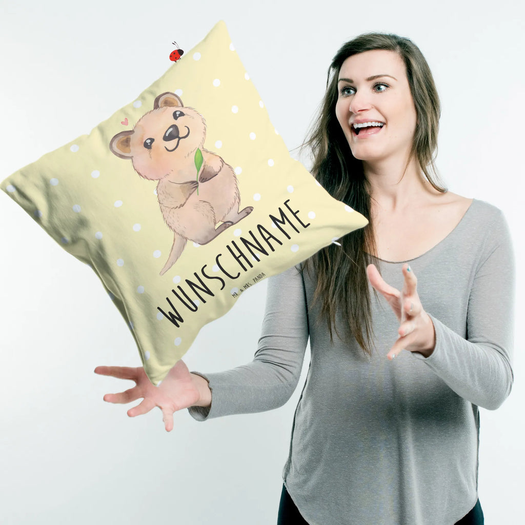 Personalisiertes Kissen Quokka Happy Kissen, personalisiert, Name, Wunschname, bedrucken, Kopfkissen, Tiermotive, Gute Laune, lustige Sprüche, Tiere, Quokka, Verschieben, Aufschieberitis, Lustiger Spruch, Niedliches Tier, Dinge erledigen