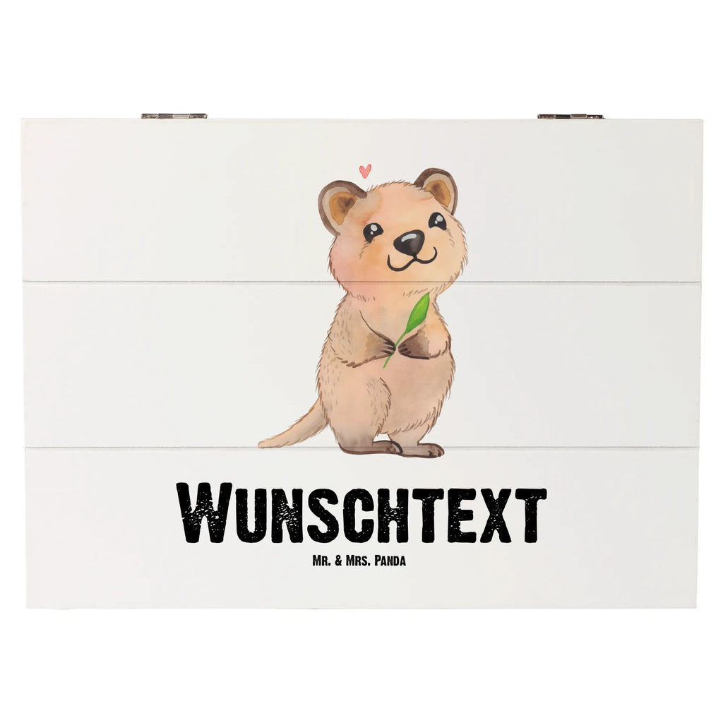 Personalisierte Holzkiste Quokka Happy Holzkiste mit Namen, Kiste mit Namen, Schatzkiste mit Namen, Truhe mit Namen, Schatulle mit Namen, Erinnerungsbox mit Namen, Erinnerungskiste, mit Namen, Dekokiste mit Namen, Aufbewahrungsbox mit Namen, Holzkiste Personalisiert, Kiste Personalisiert, Schatzkiste Personalisiert, Truhe Personalisiert, Schatulle Personalisiert, Erinnerungsbox Personalisiert, Erinnerungskiste Personalisiert, Dekokiste Personalisiert, Aufbewahrungsbox Personalisiert, Geschenkbox personalisiert, GEschenkdose personalisiert, Tiermotive, Gute Laune, lustige Sprüche, Tiere, Quokka, Verschieben, Aufschieberitis, Lustiger Spruch, Niedliches Tier, Dinge erledigen