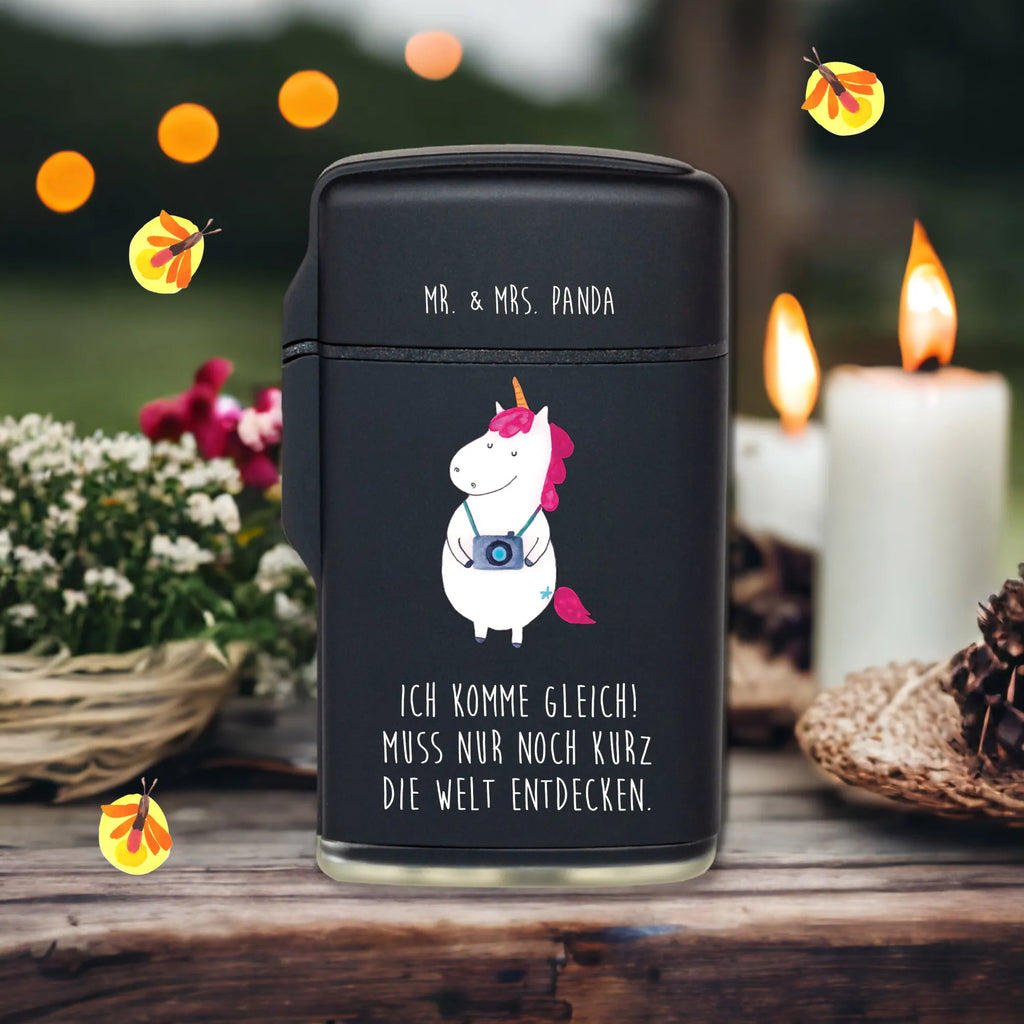 Feuerzeug Einhorn Fotograf Feuerzeug, Feuerzeuge, Sturmfeuerzeug, Gasfeuerzeug, Luxus Feuerzeug, Sturmfeuerzeug nachfüllbar, Einhorn, Einhörner, Einhorn Deko, Unicorn, Fotograf, Fotografie, Kamera, Reisen, Weltreise, Weltenbummler, Urlaub, Tourist, Kurztrip, Reise, Städtereise