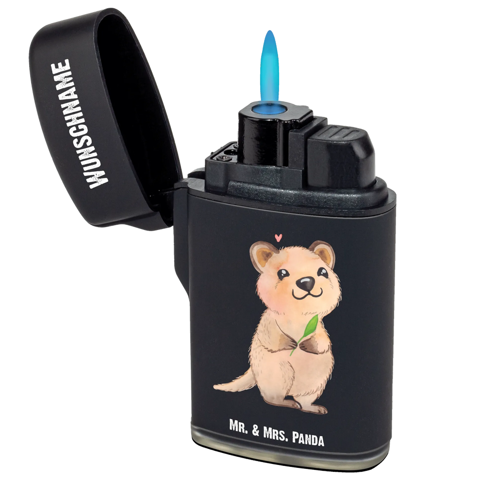 Personalisiertes Feuerzeug Quokka Happy Personalisiertes Feuerzeug, Personalisiertes Gas-Feuerzeug, Personalisiertes Sturmfeuerzeug, Feuerzeug bedrucken, Feuerzeug personalisiert, Feuerzeug personalisieren, Feuerzeug selbst gestalten, Feuerzeug Geschenkidee, Feuerzeug als Geschenk, Geschenk Feuerzeug, Feuerzeug Geschenk, Feuerzeug mit Name, Feuerzeug mit Namen, Besonderes Feuerzeug, Tiermotive, Gute Laune, lustige Sprüche, Tiere, Quokka, Verschieben, Aufschieberitis, Lustiger Spruch, Niedliches Tier, Dinge erledigen