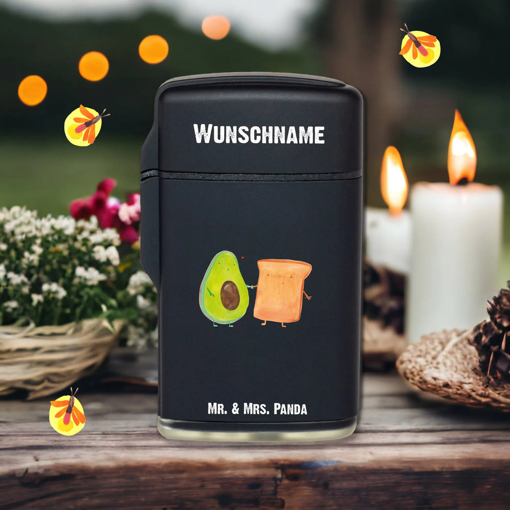 Personalisiertes Feuerzeug Avocado + Toast Personalisiertes Feuerzeug, Personalisiertes Gas-Feuerzeug, Personalisiertes Sturmfeuerzeug, Feuerzeug bedrucken, Feuerzeug personalisiert, Feuerzeug personalisieren, Feuerzeug selbst gestalten, Feuerzeug Geschenkidee, Feuerzeug als Geschenk, Geschenk Feuerzeug, Feuerzeug Geschenk, Feuerzeug mit Name, Feuerzeug mit Namen, Besonderes Feuerzeug, Avocado, Veggie, Vegan, Gesund, Toast, Toastbrot, Liebespaar, Pärchen, Freund, Freundin, Verlobt, Verlobungsparty, Hochzeit, Hochzeitsgeschenk, Jahrestag, Jahrestagsgeschenk